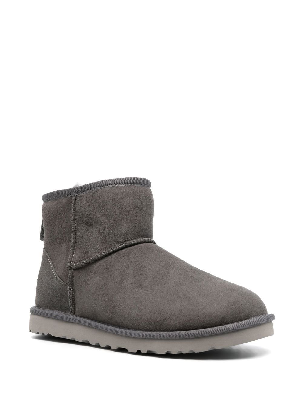  UGG AUSTRALIA- Classic Mini Boots