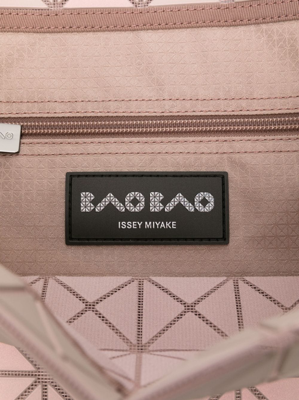  BAOBAO ISSEY MIYAKE- Prism Plus Tote Bag