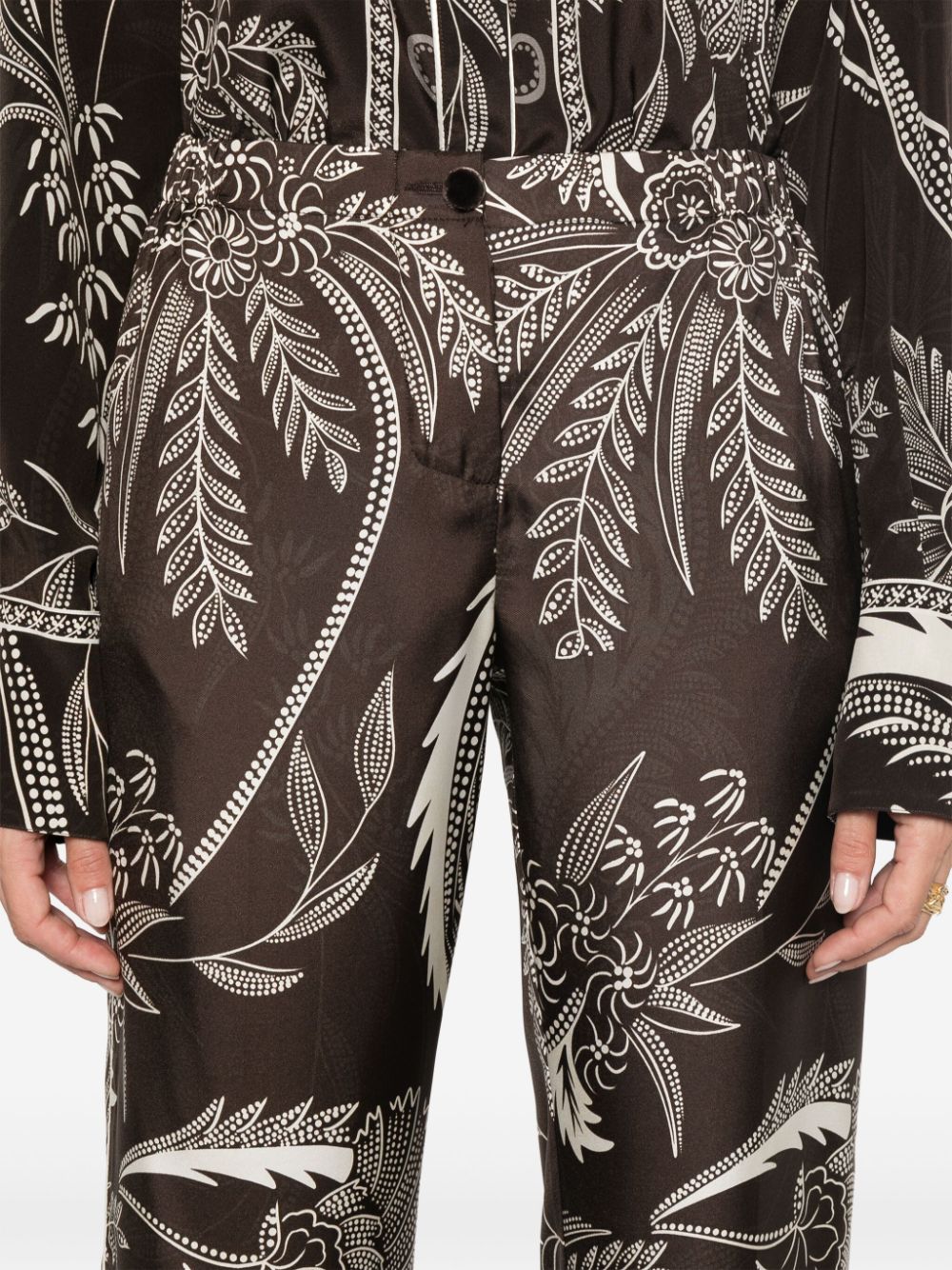 For restless sleepers FOR RESTLESS SLEEPERS- Printed Silk Trousers