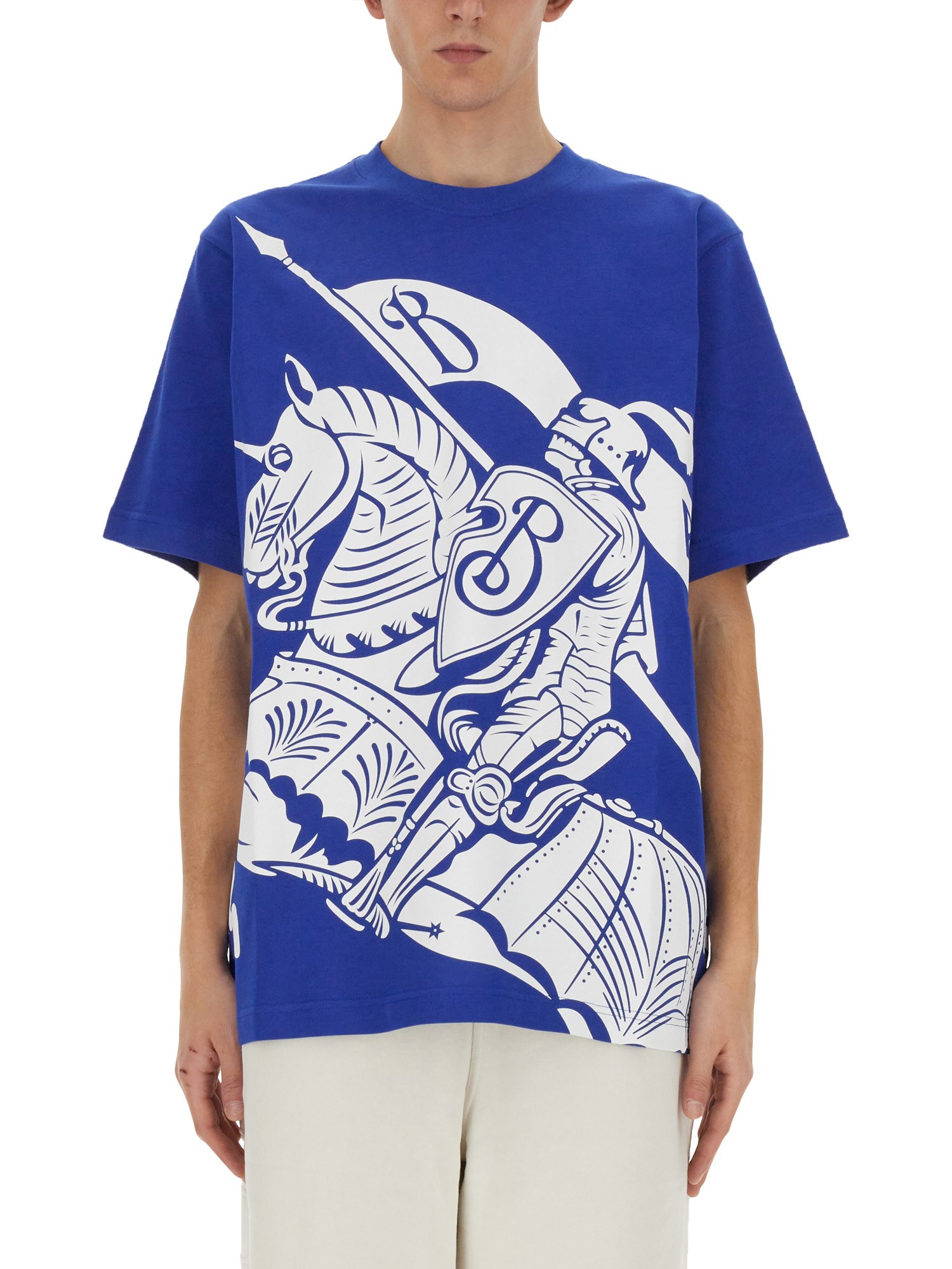 Burberry burberry equestrian knight print t-shirt