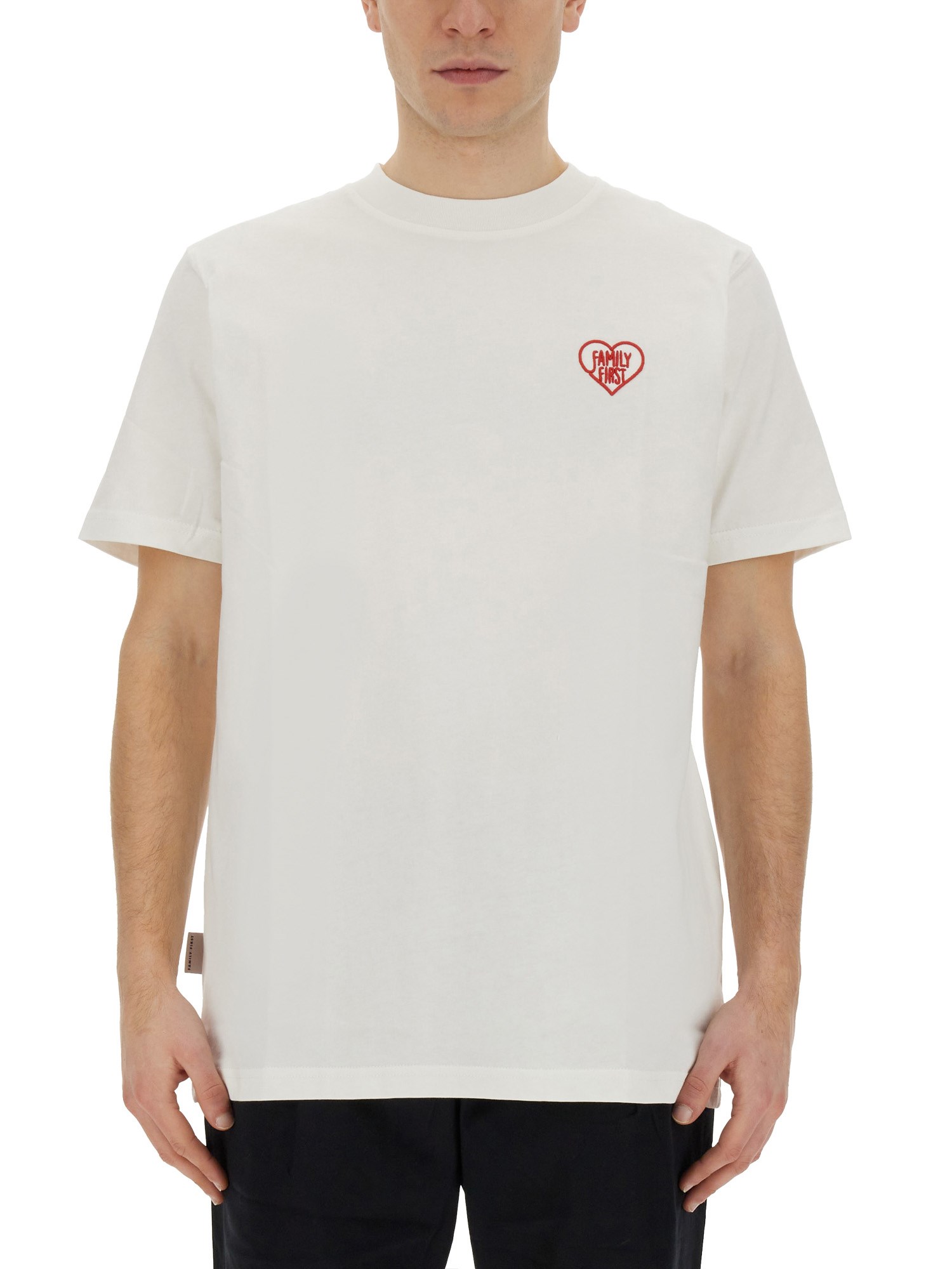 Family First family first t-shirt with heart embroidery
