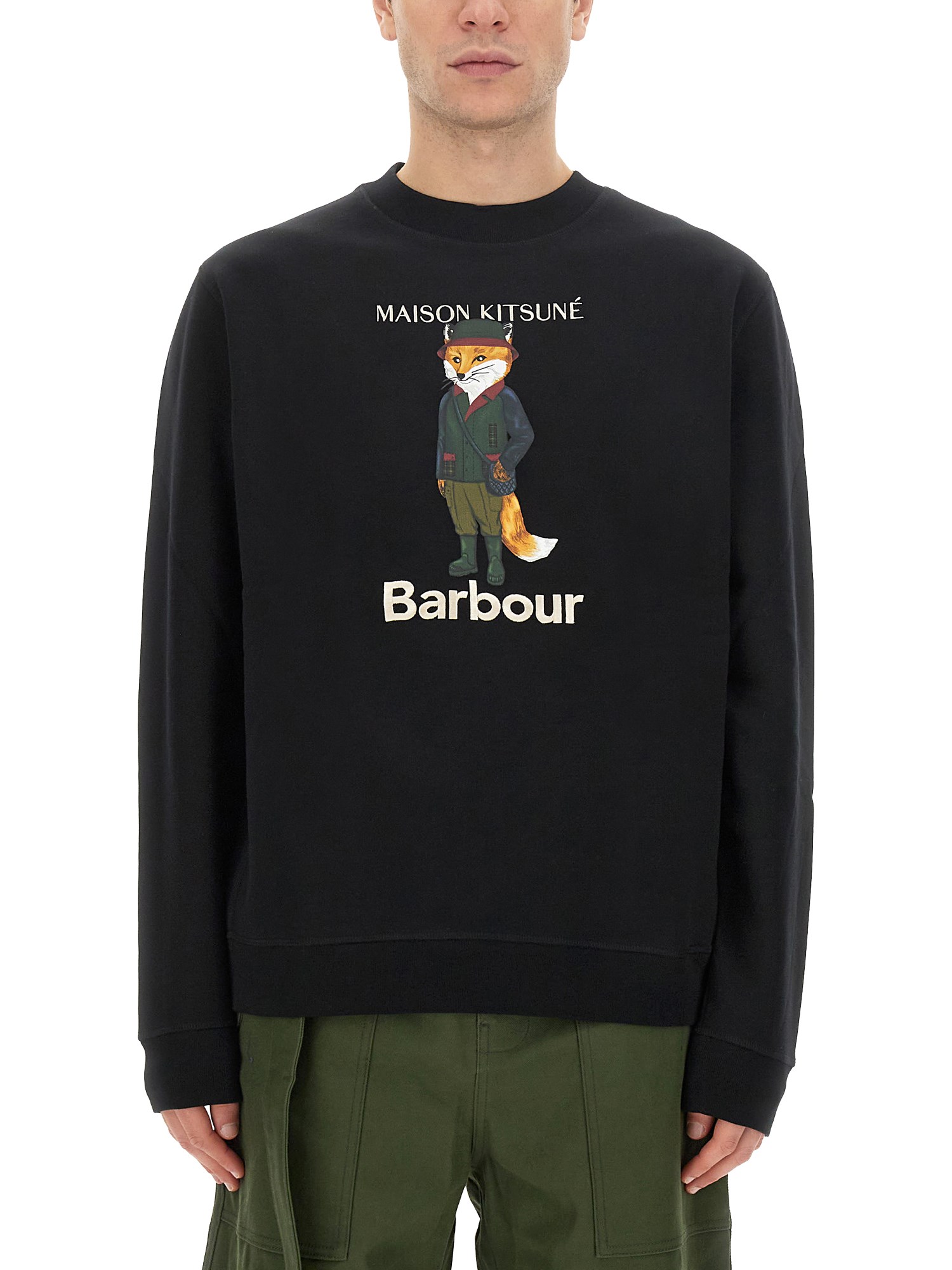 maison kitsuné x barbour maison kitsuné x barbour beaufort fox print sweatshirt