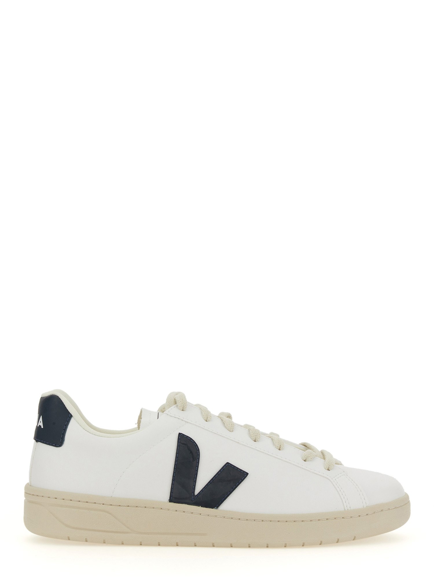 Veja veja sneaker with logo