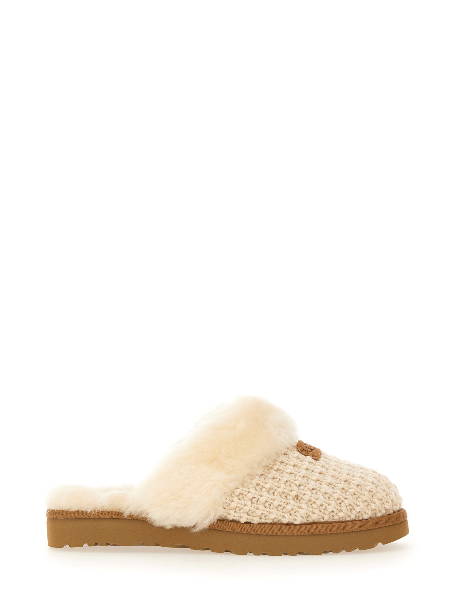 Ugg ugg shoe with logo