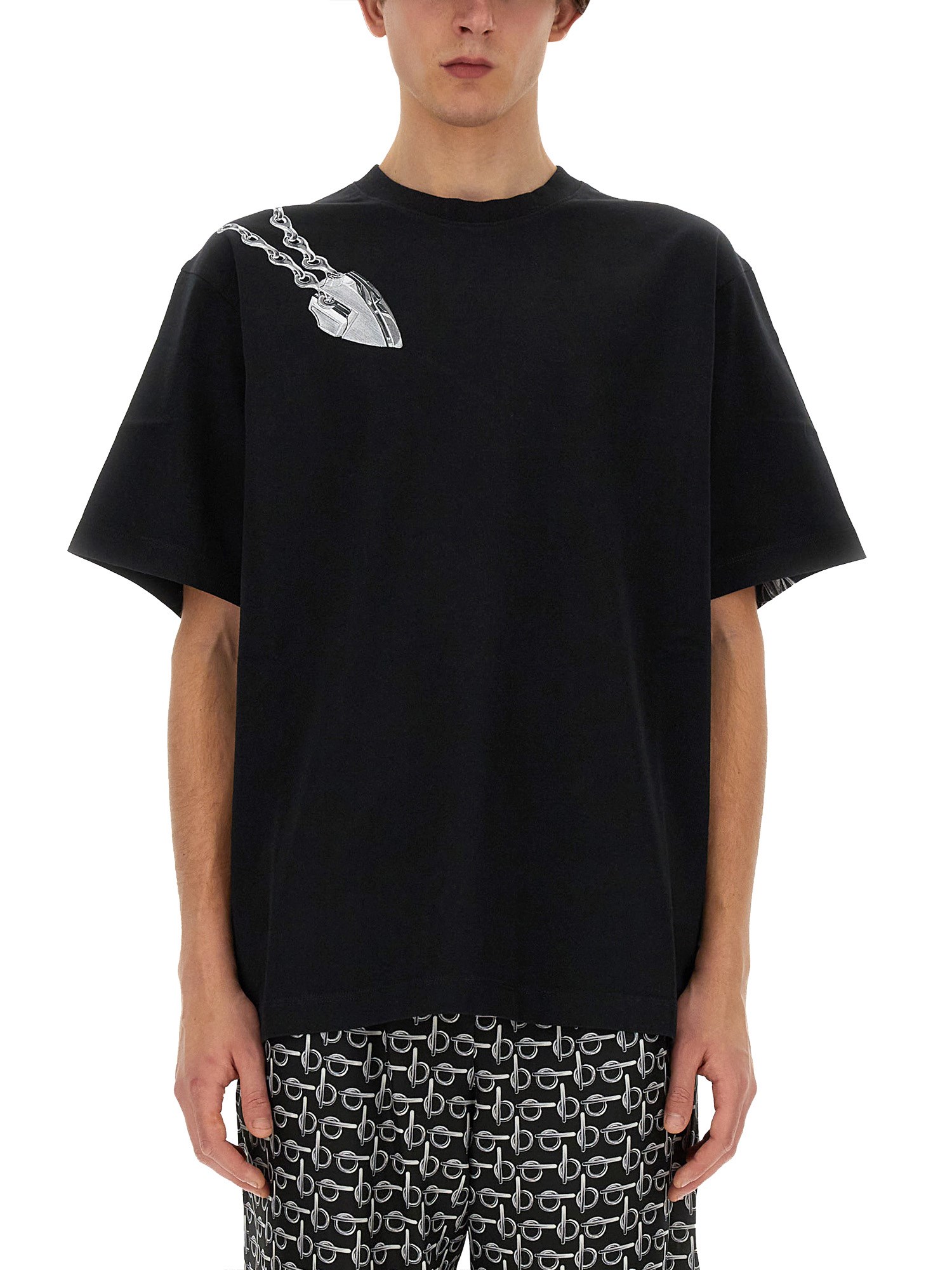 Burberry burberry shield pattern t-shirt