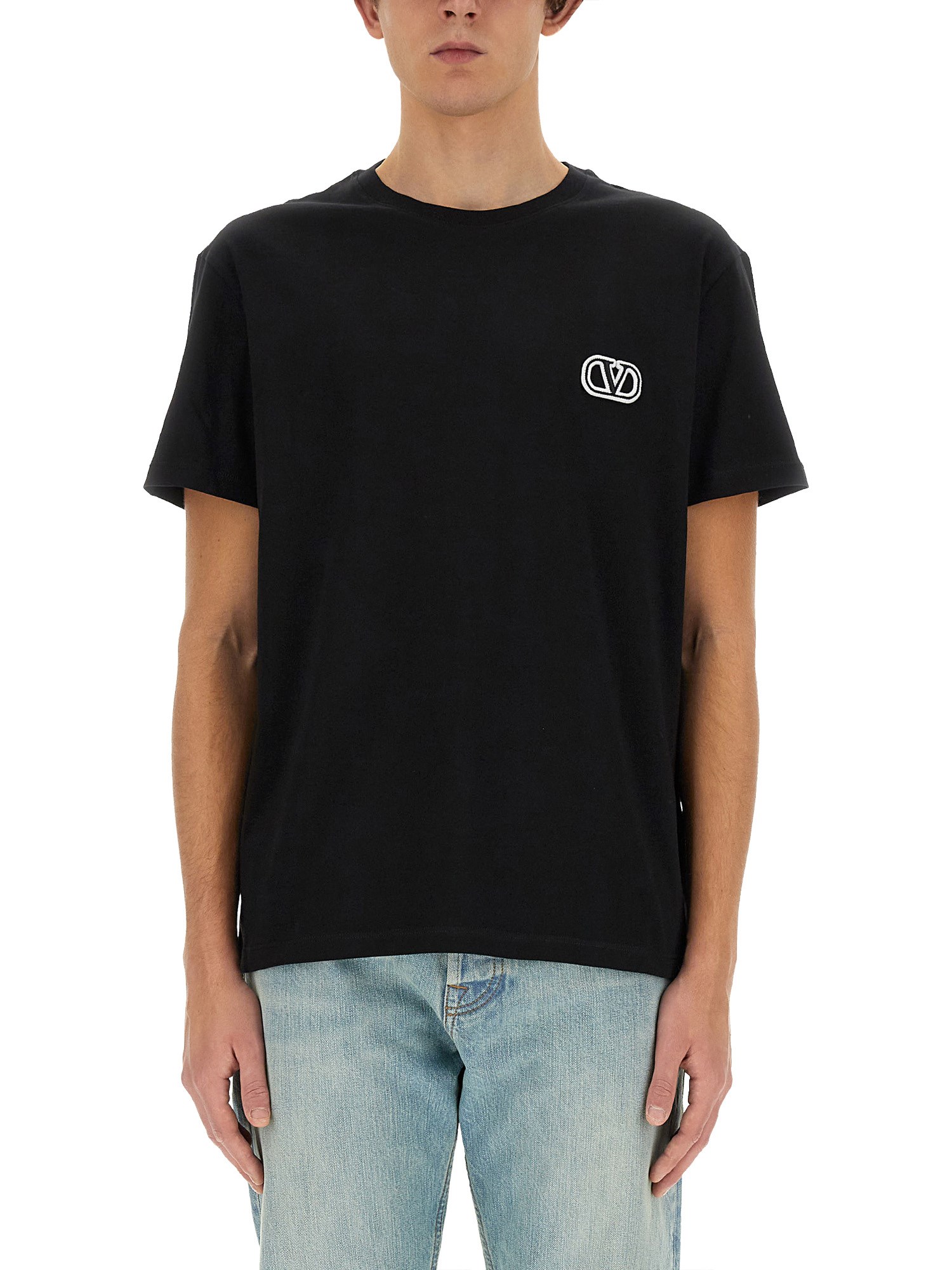 Valentino valentino t-shirt with "vlogo signature" patch