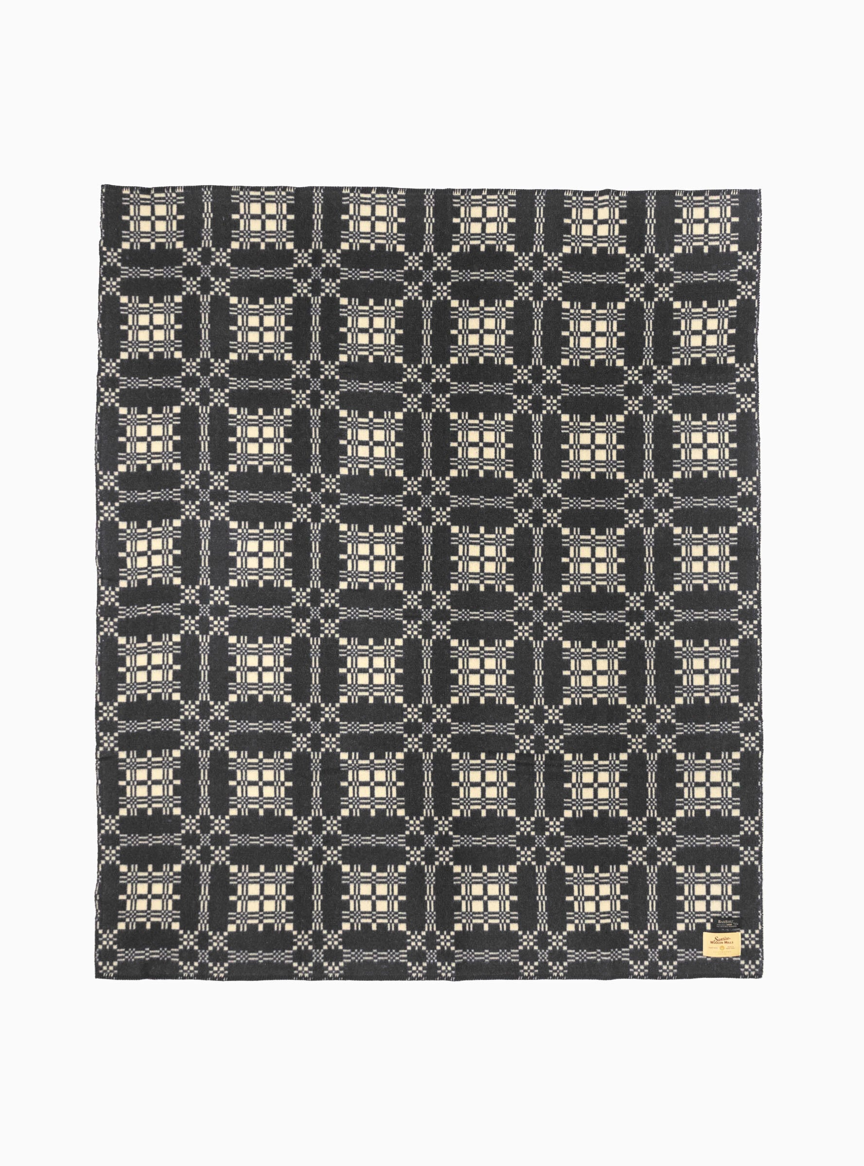  BasShu Wool Blanket Black Jacquard