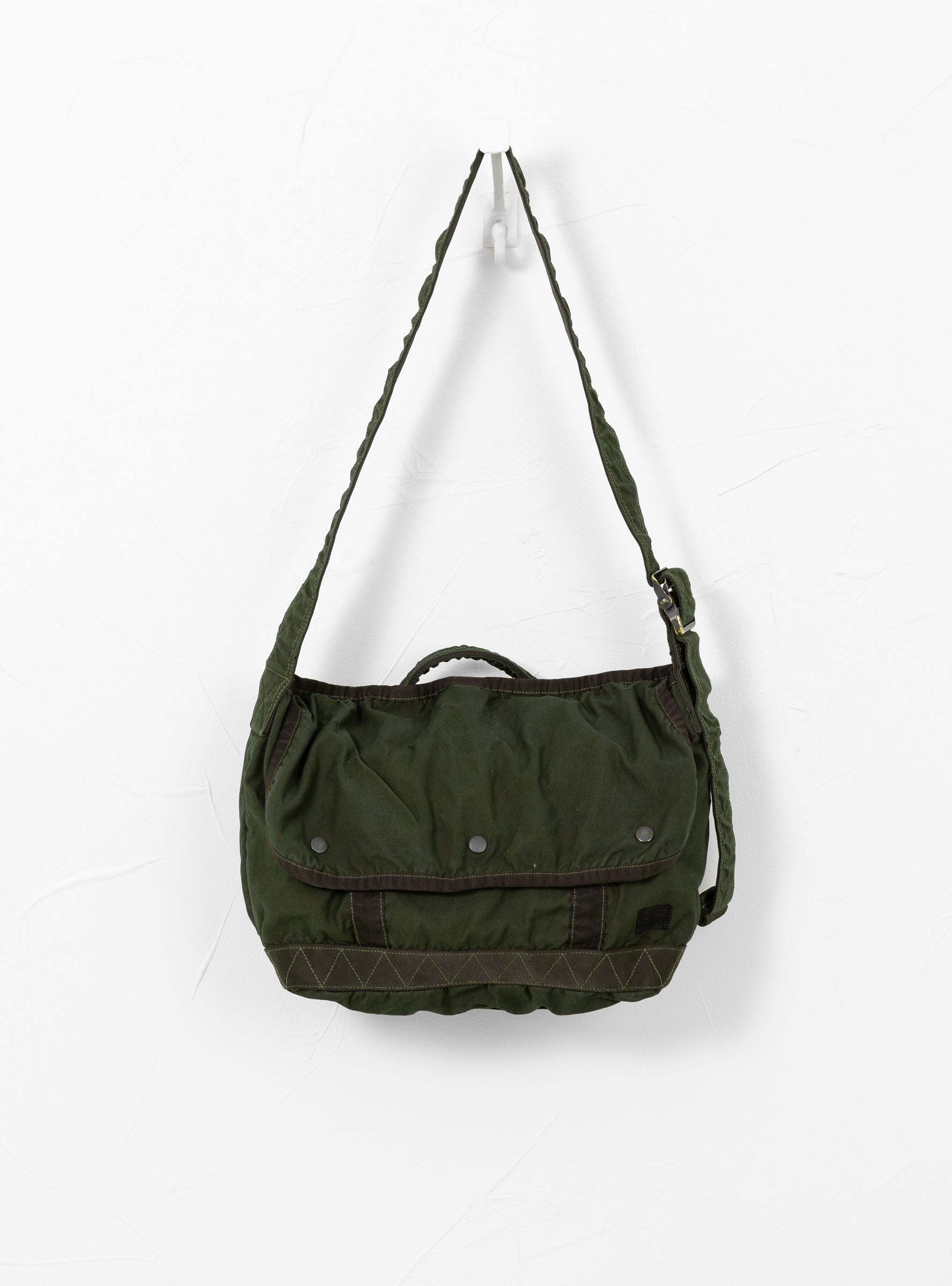  Porter Yoshida & Co. Crag Messenger Bag (M) Khaki