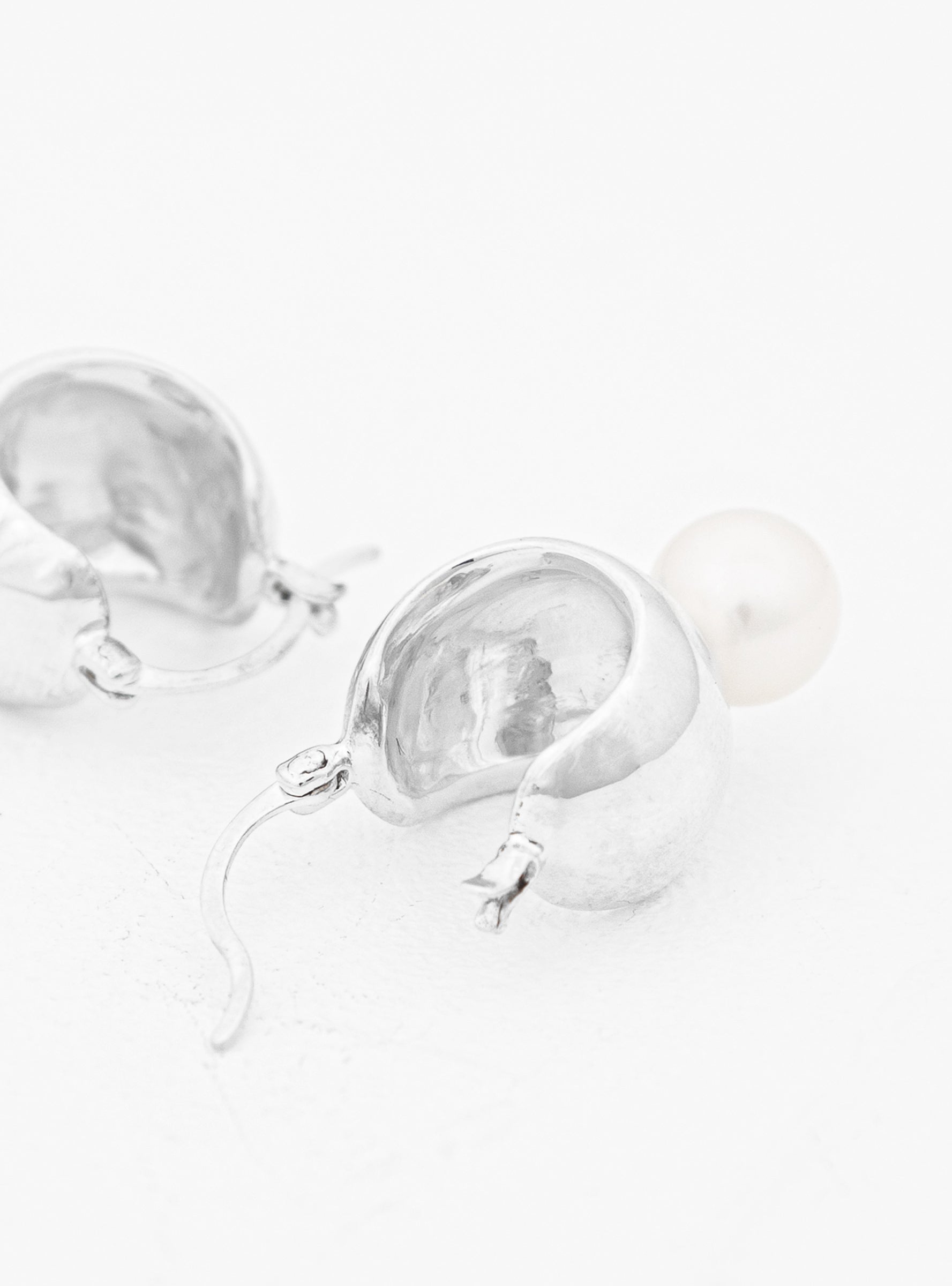  Modern Weaving Sterling Silver Mini Bubble Hoop Sphere Earrings Pearl