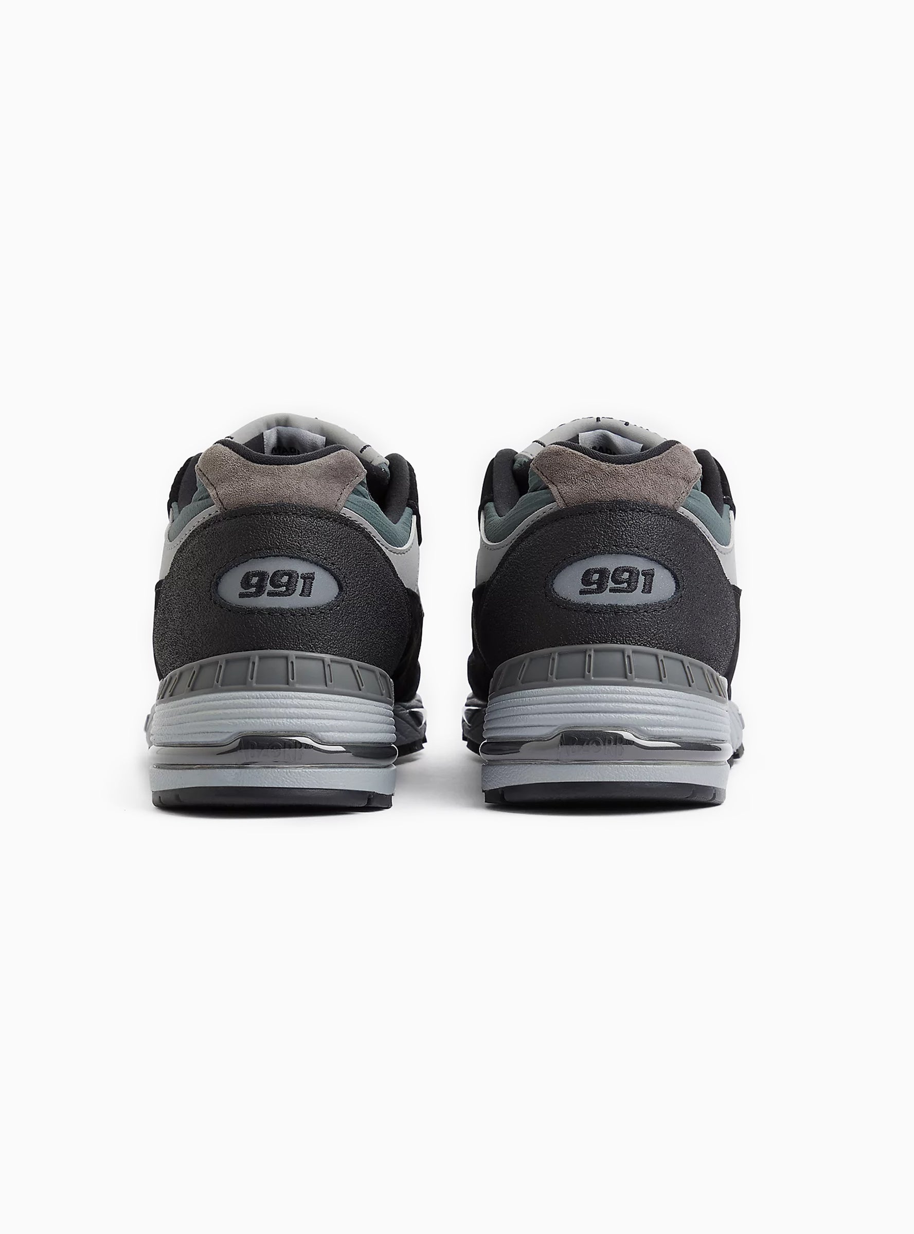 New Balance New Balance Made in UK 991WTR Sneakers Black & Turbulence - Size: UK 10