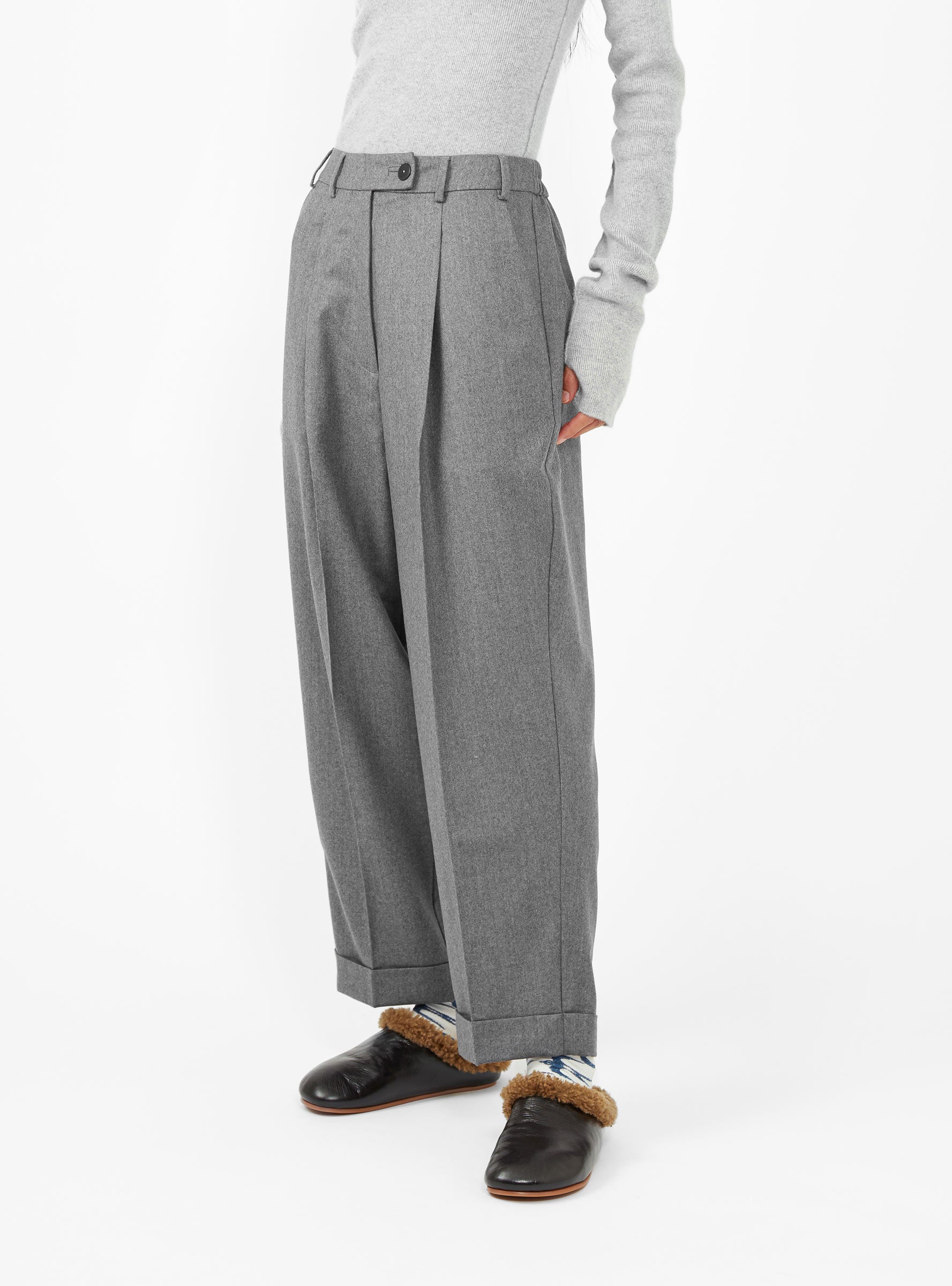  Cordera Masculine Wool Trousers Grey