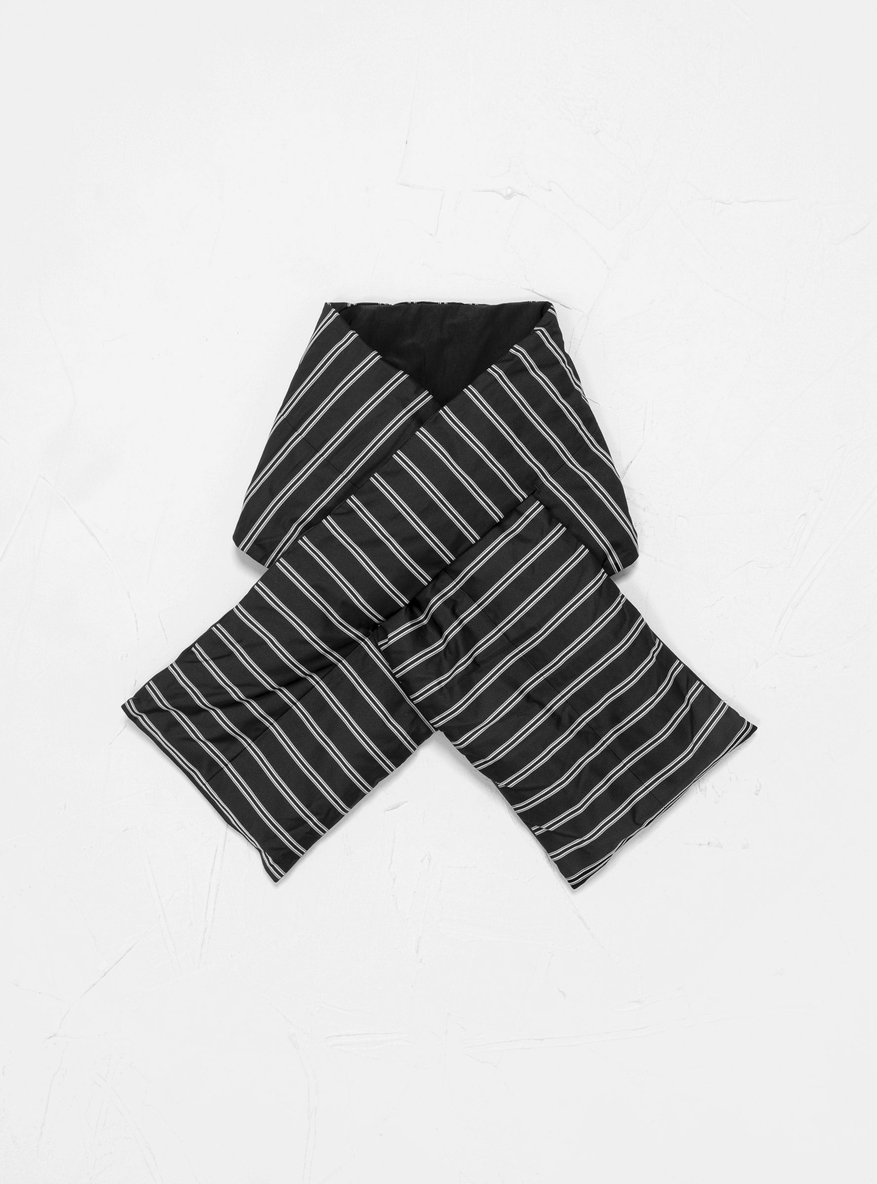  nanamica Stripe Down Muffler Scarf Black