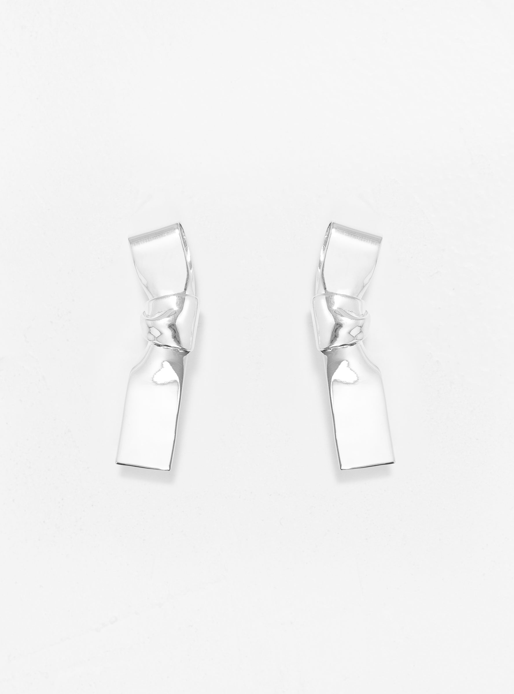  Annika Inez Large Cravat Silver Earrings