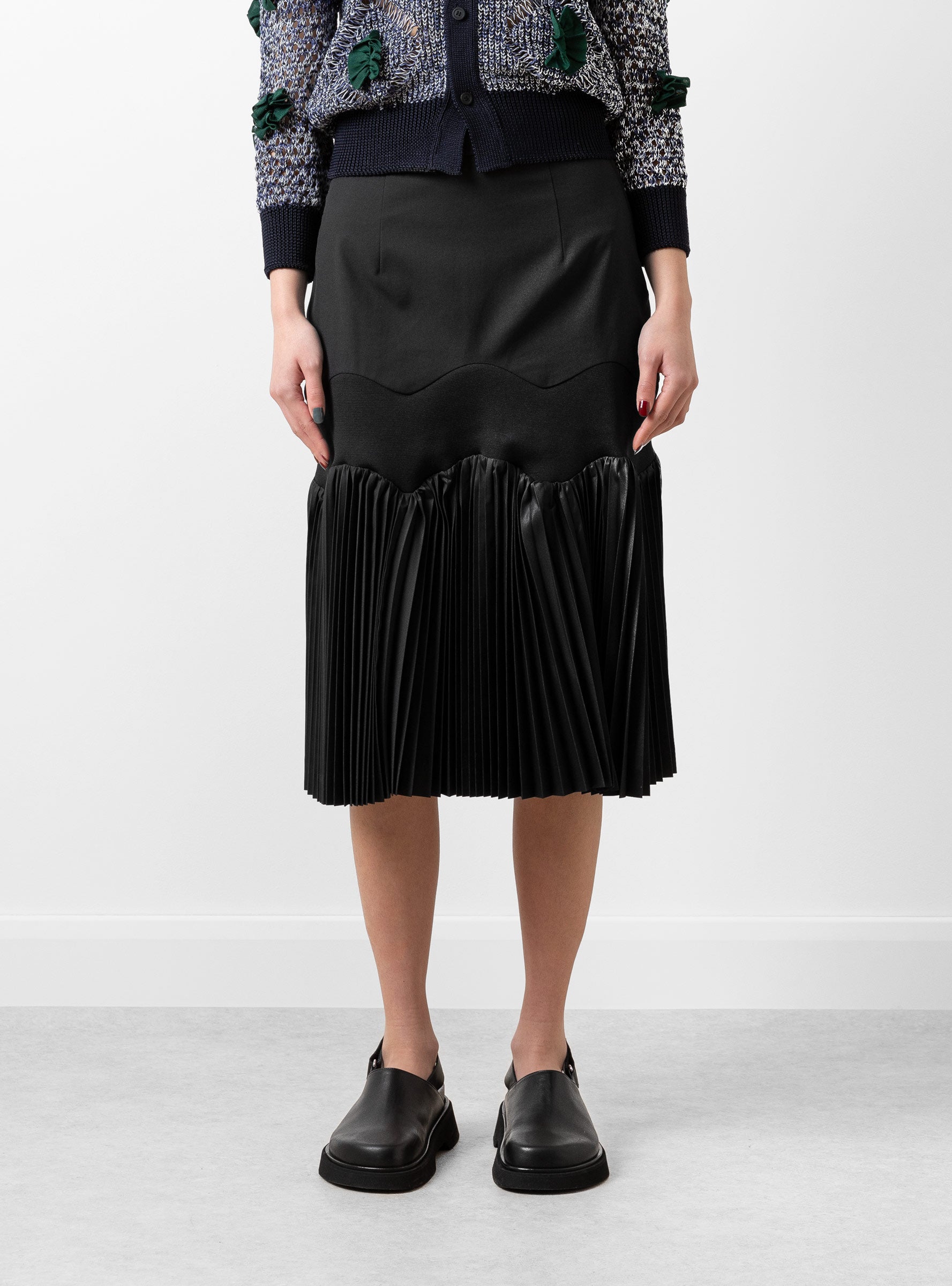  TOGA PULLA Taffeta Pleats Skirt Black - Size: Large