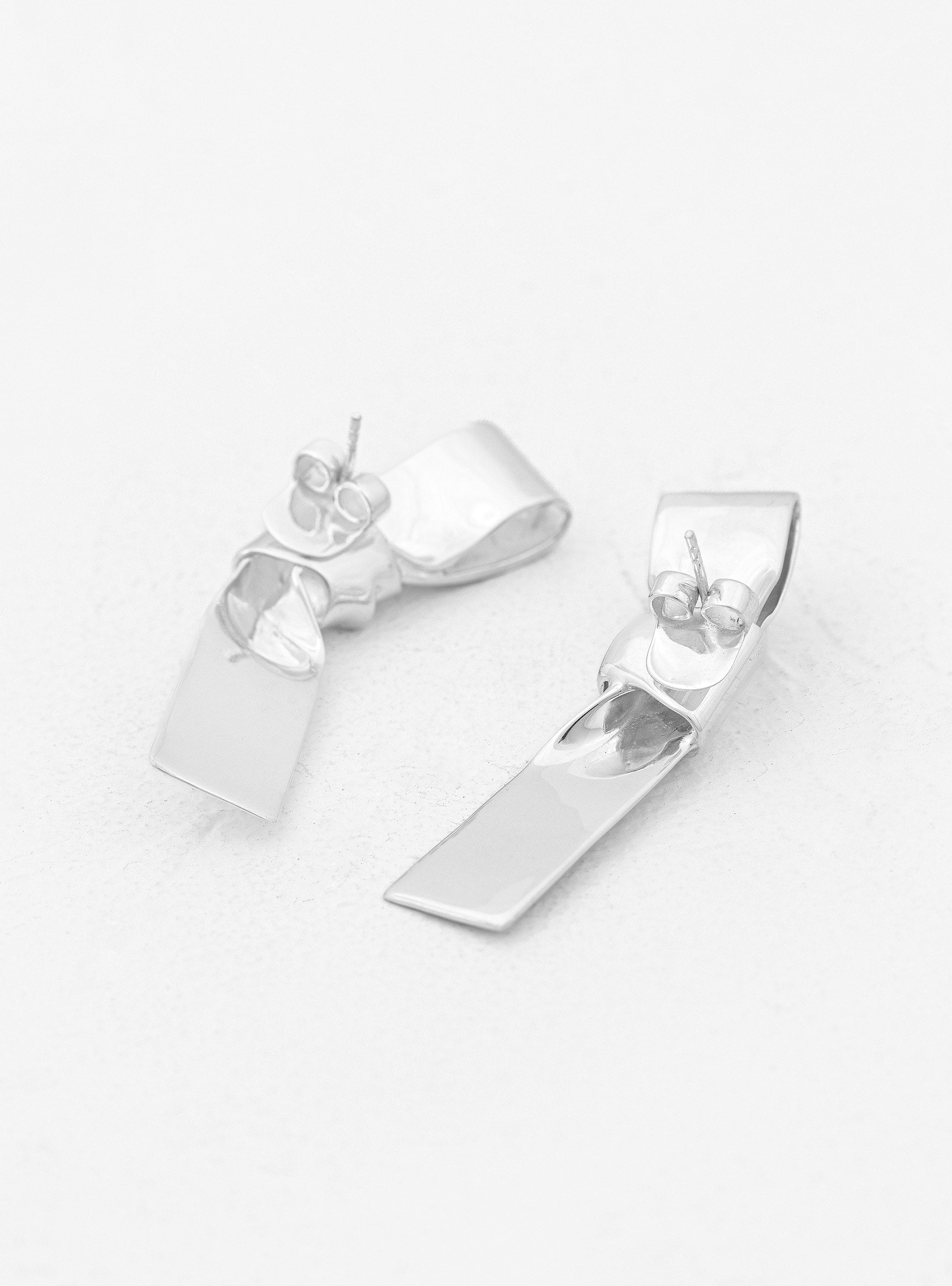  Annika Inez Large Cravat Silver Earrings