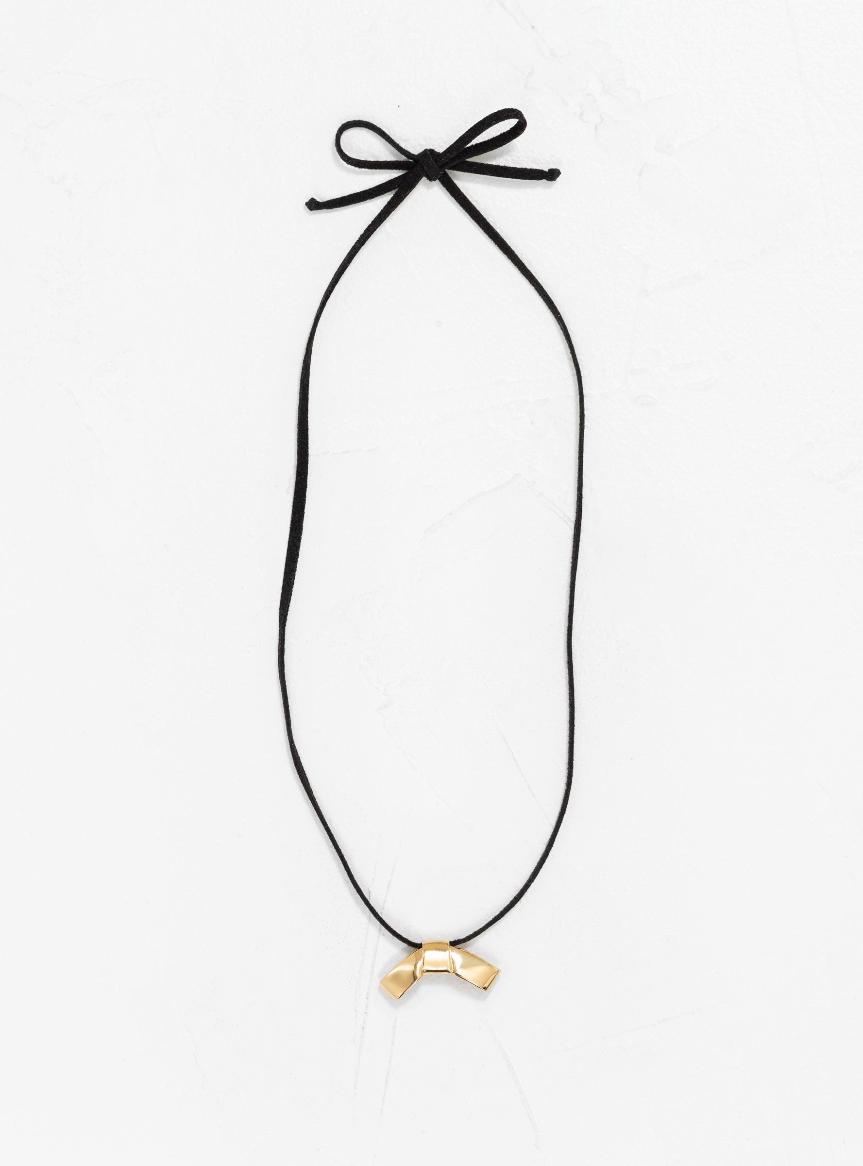  Annika Inez Petite Cravat Gold Necklace Black