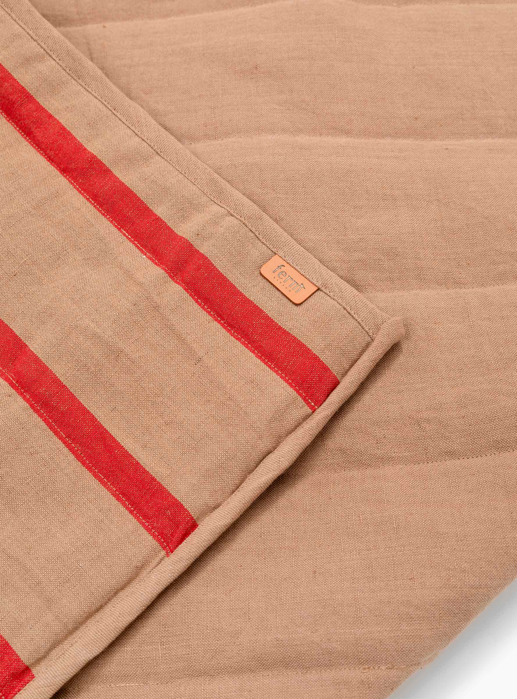  ferm LIVING Grand Quilted Blanket Caramel & Red