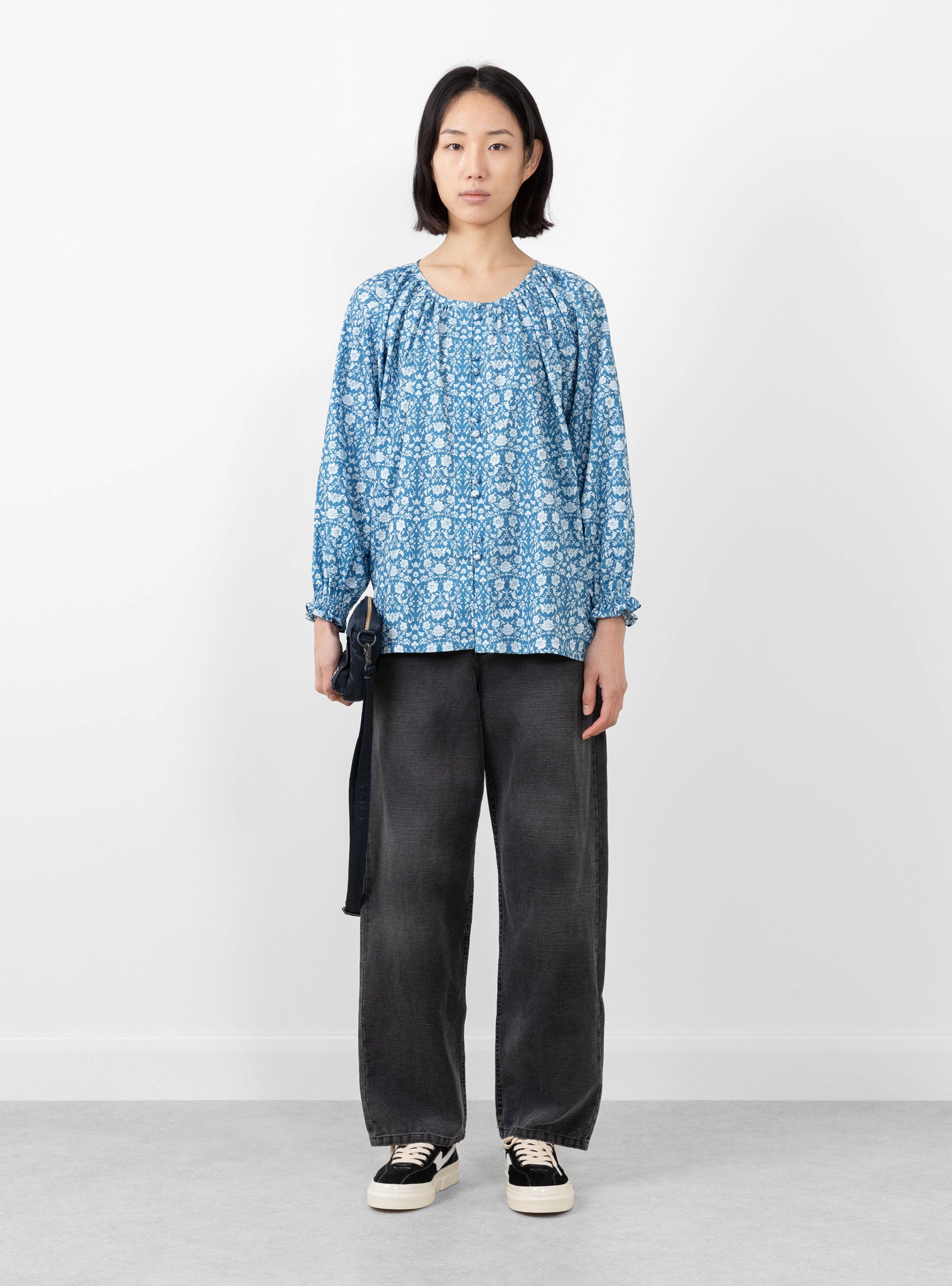  Sideline Poppy Top Blue Print - Size: Medium