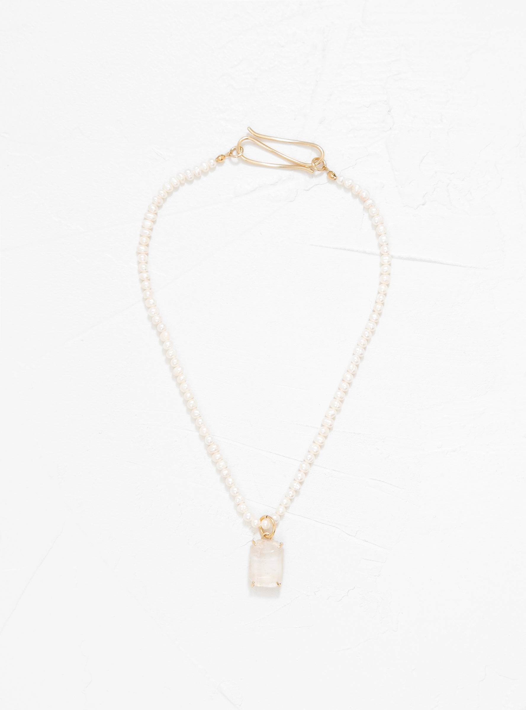  BEATRIZ PALACIOS Quartz Pendant Necklace