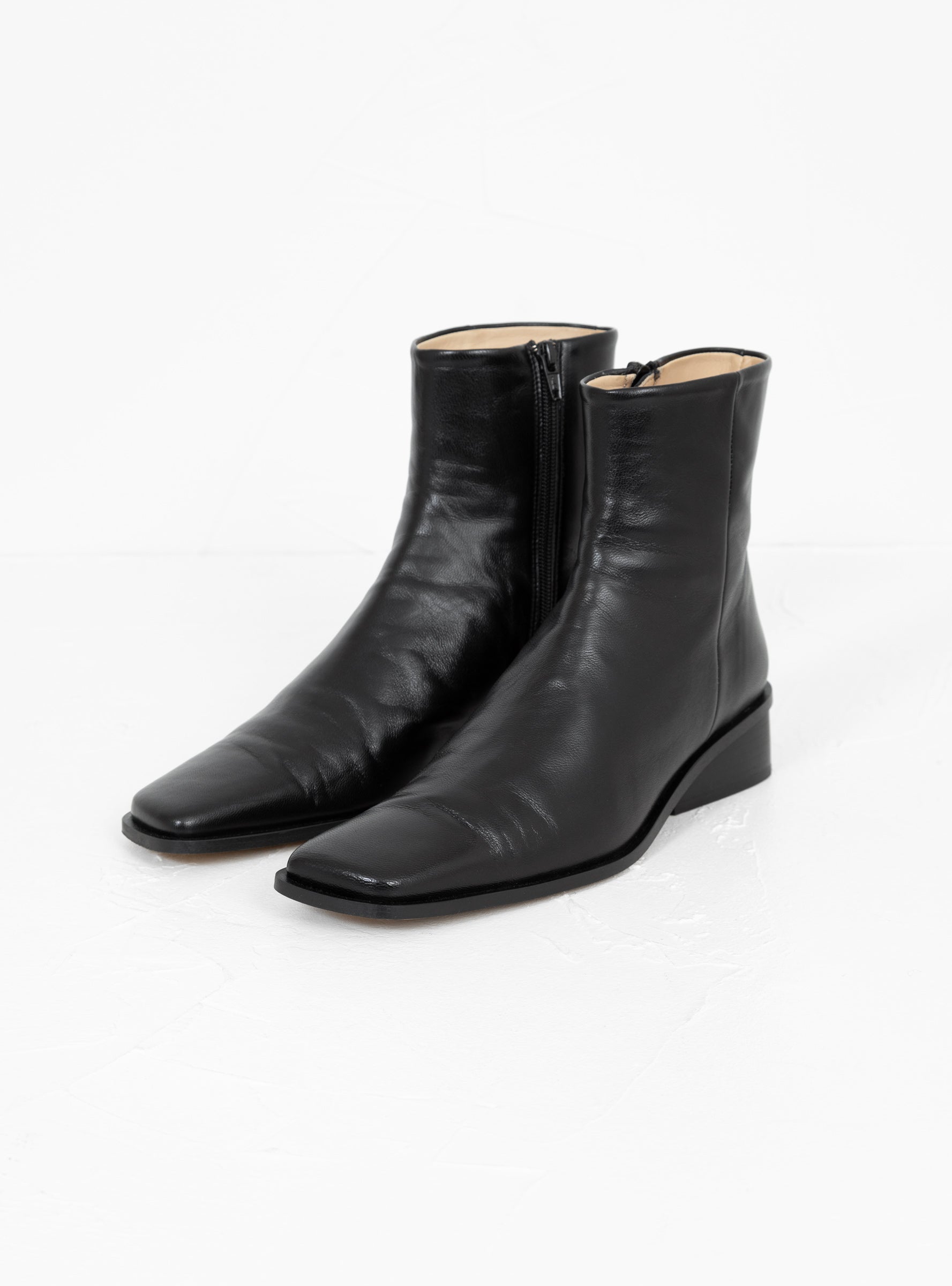  Rejina Pyo Rise Ankle Boots Black