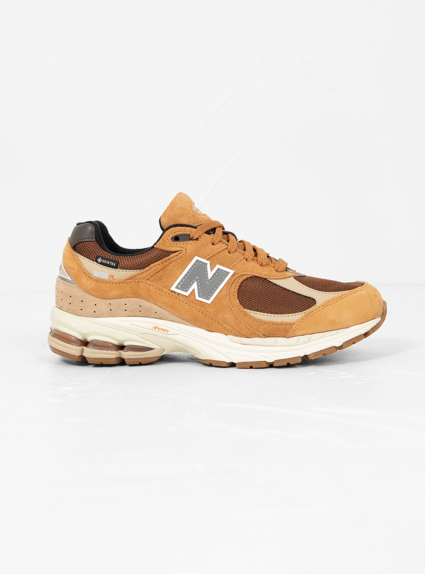  New Balance M2002RXG Sneakers Tobacco & Incense