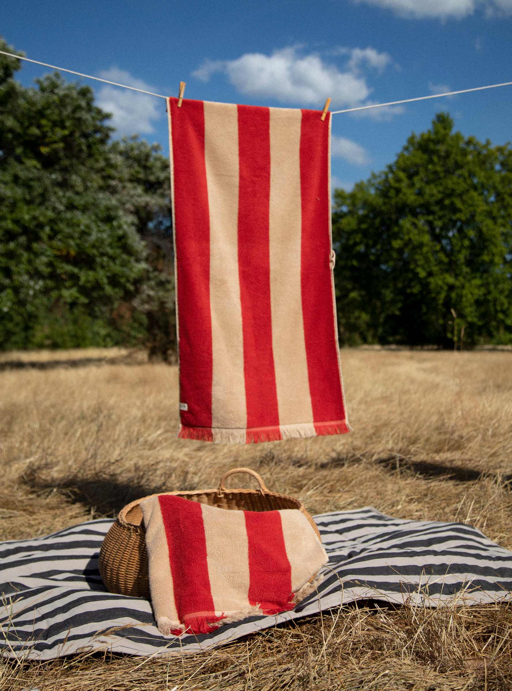  ferm LIVING Alee Bath Towel Red & Beige