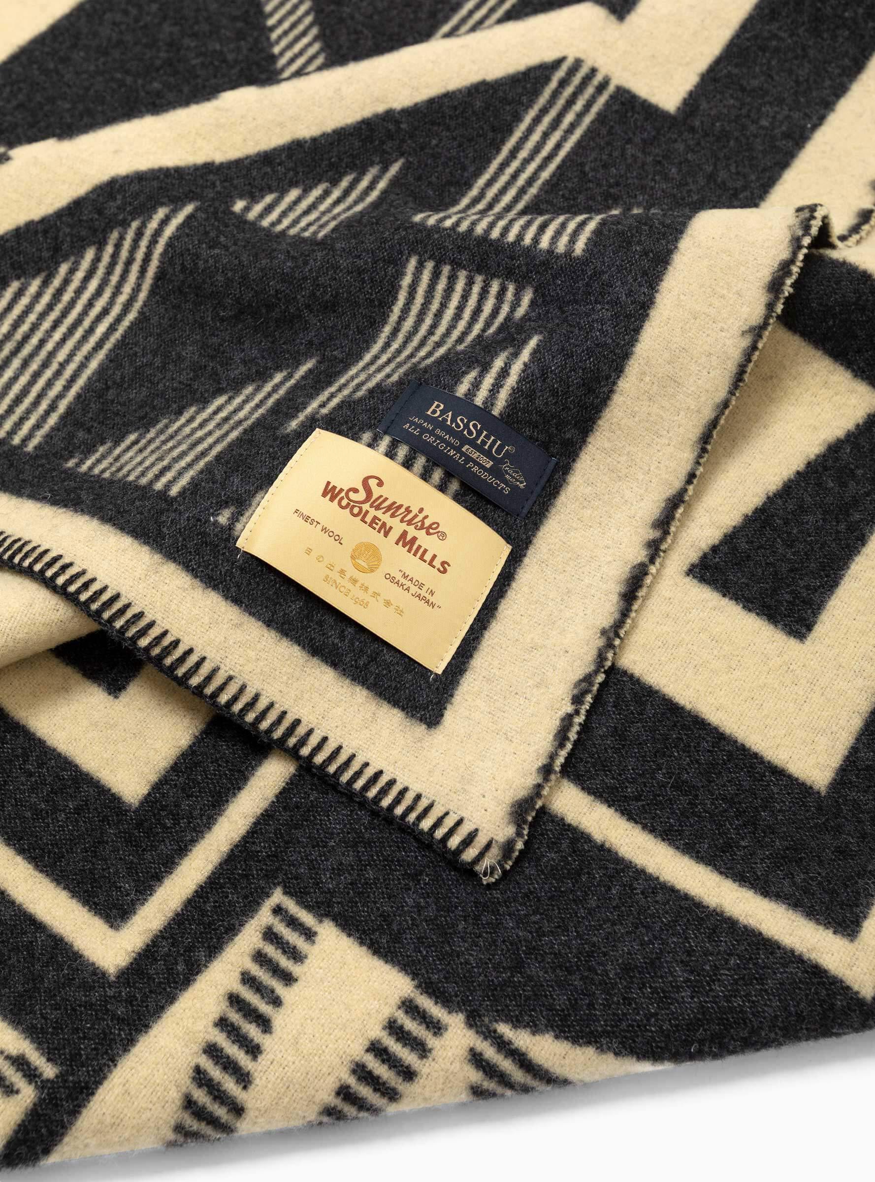  BasShu Wool Jacquard Blanket Grey