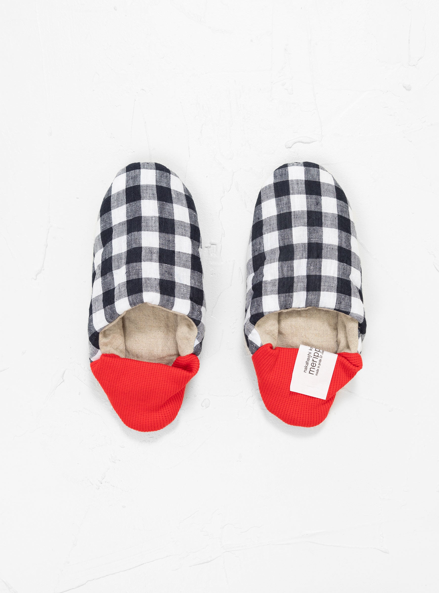  Merippa Cozy Linen Black and Orange Gingham Slippers