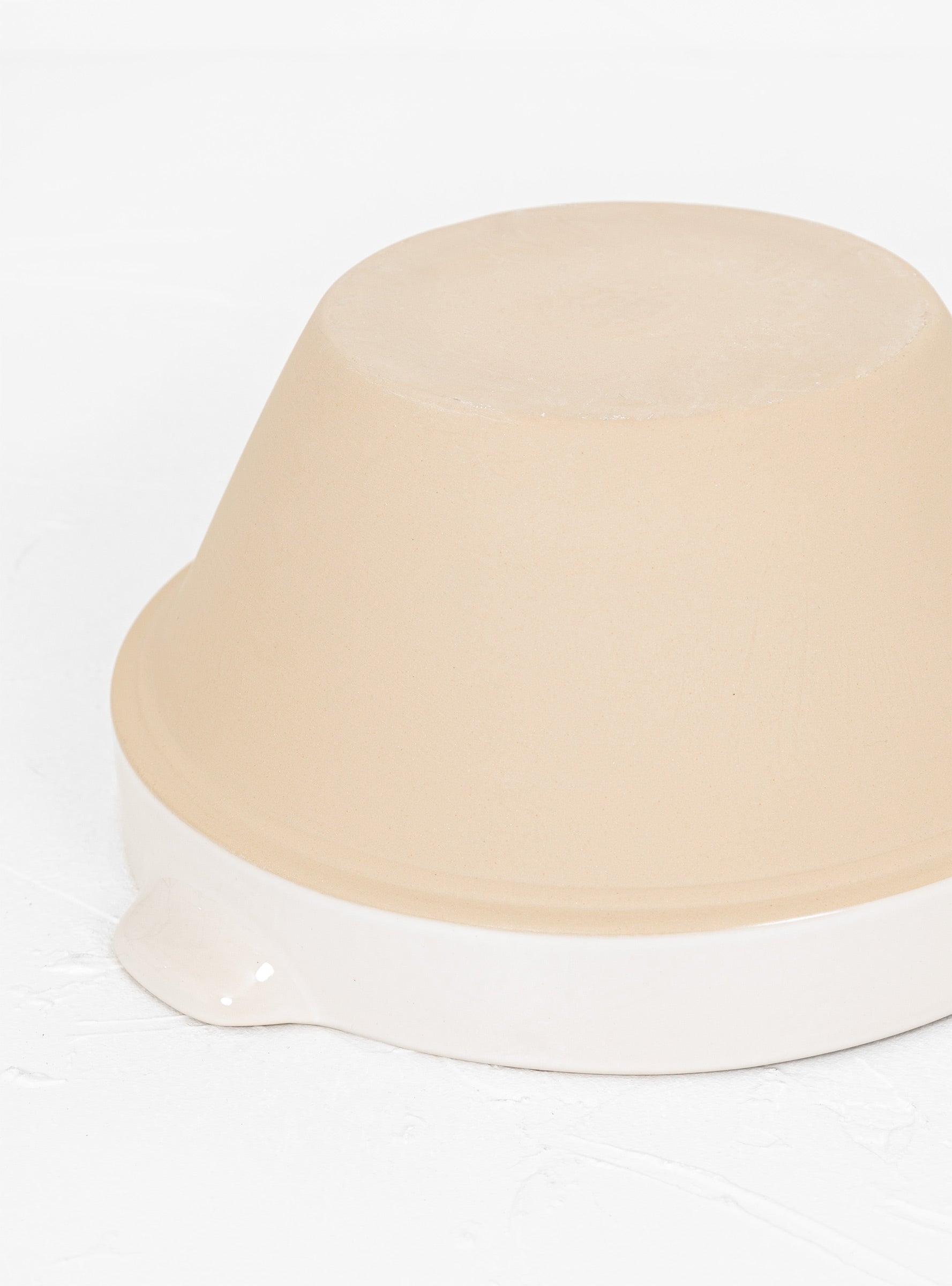  Manufacture de Digoin Bowl With Lip No. 8 White & Natural