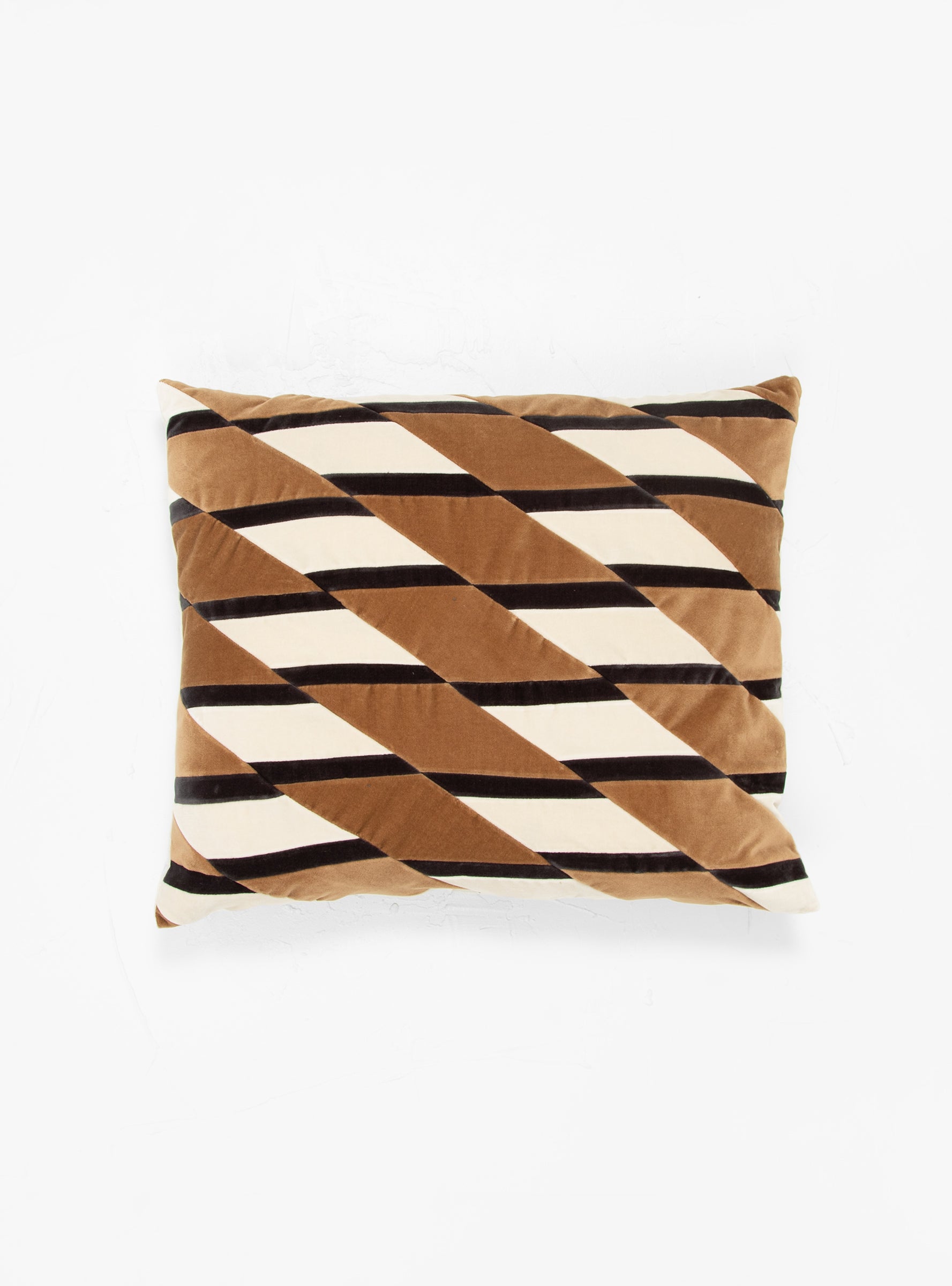  Christina Lundsteen Layla Cushion Camel Brown