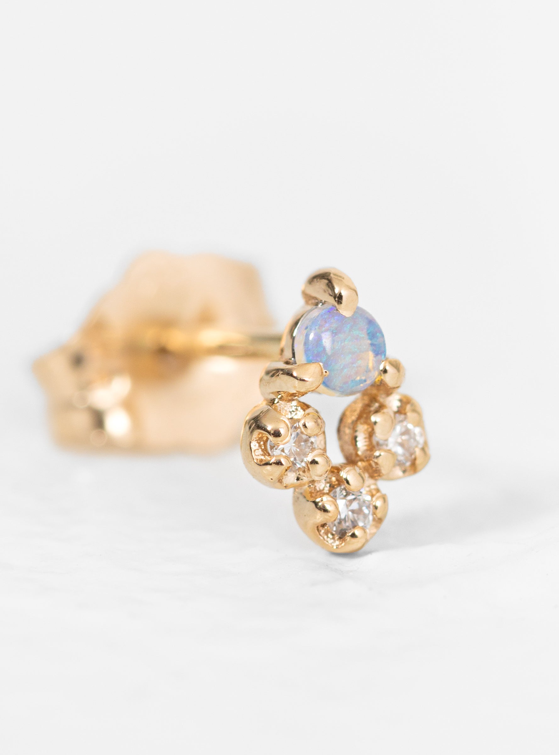  Wwake Posy Gold Single Earring