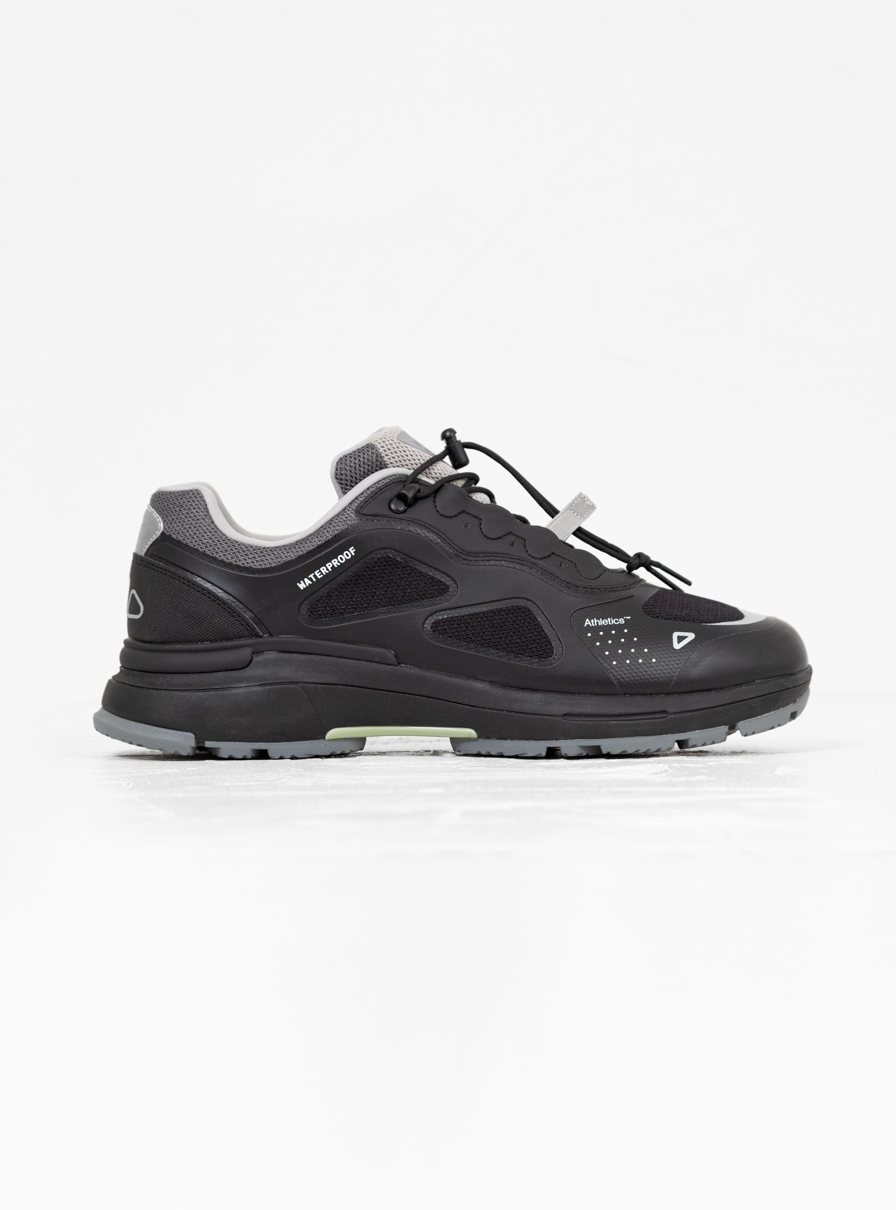  Athletics Footwear Athletics ONE.2 Waterstop Sneakers Night Raven