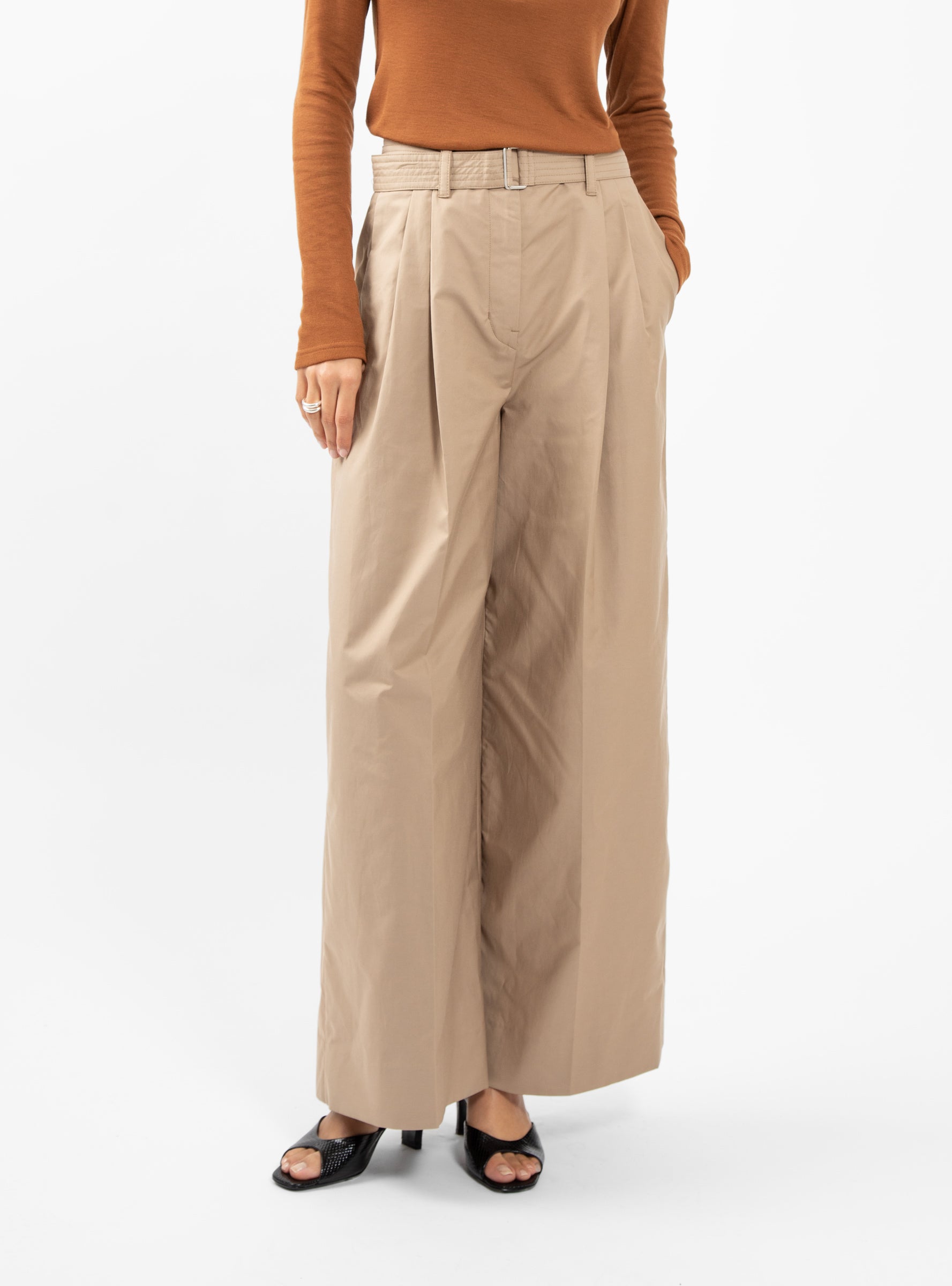  Christian Wijnants Pliza Wide Pleated Trousers Sand