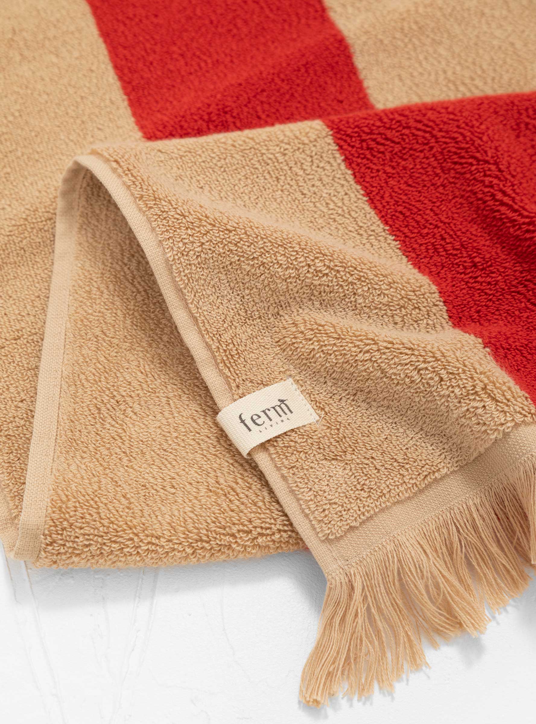  ferm LIVING Alee Bath Towel Red & Beige