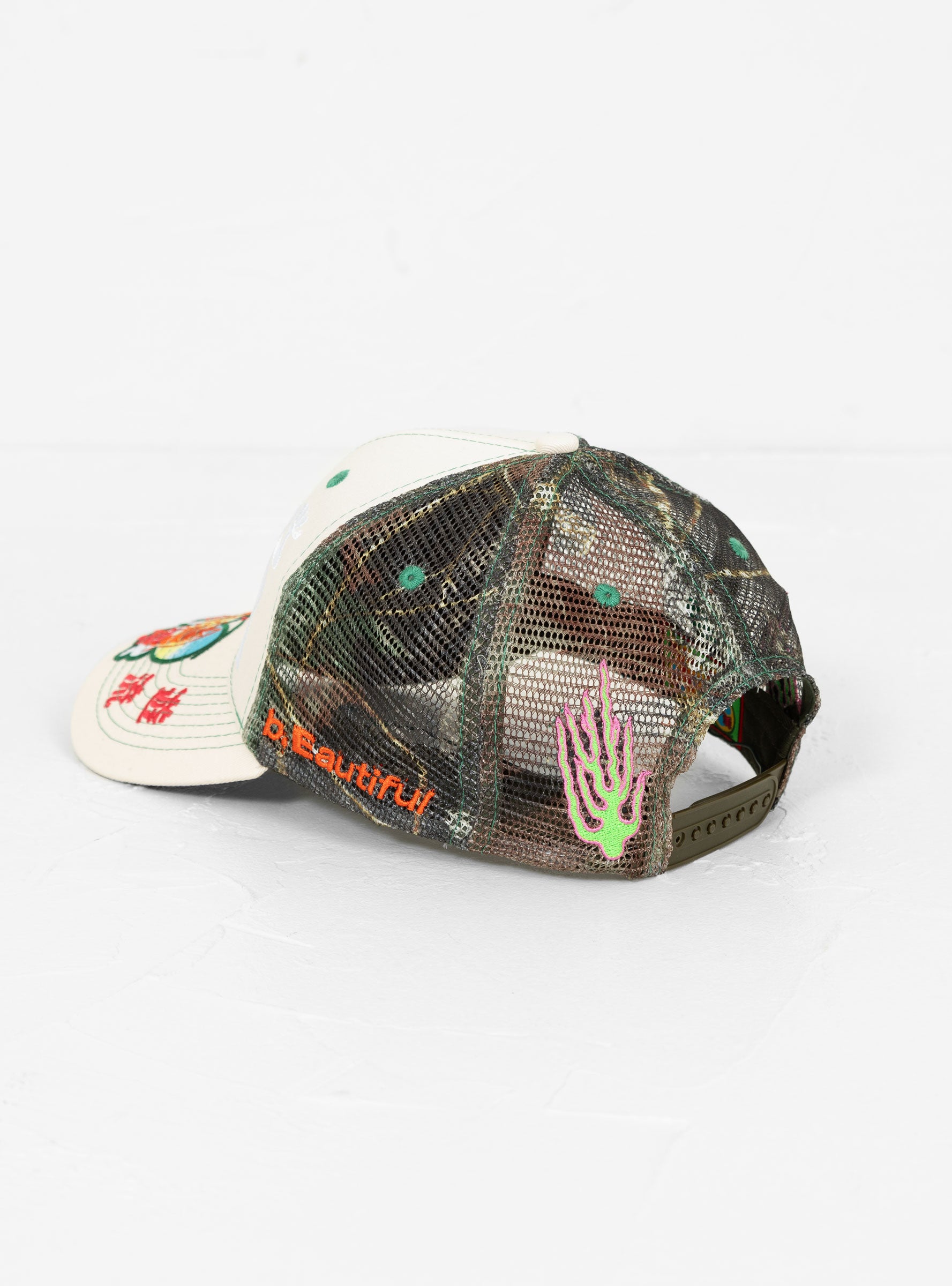  b. Eautiful Biyu Trucker Hat Off White & Camo