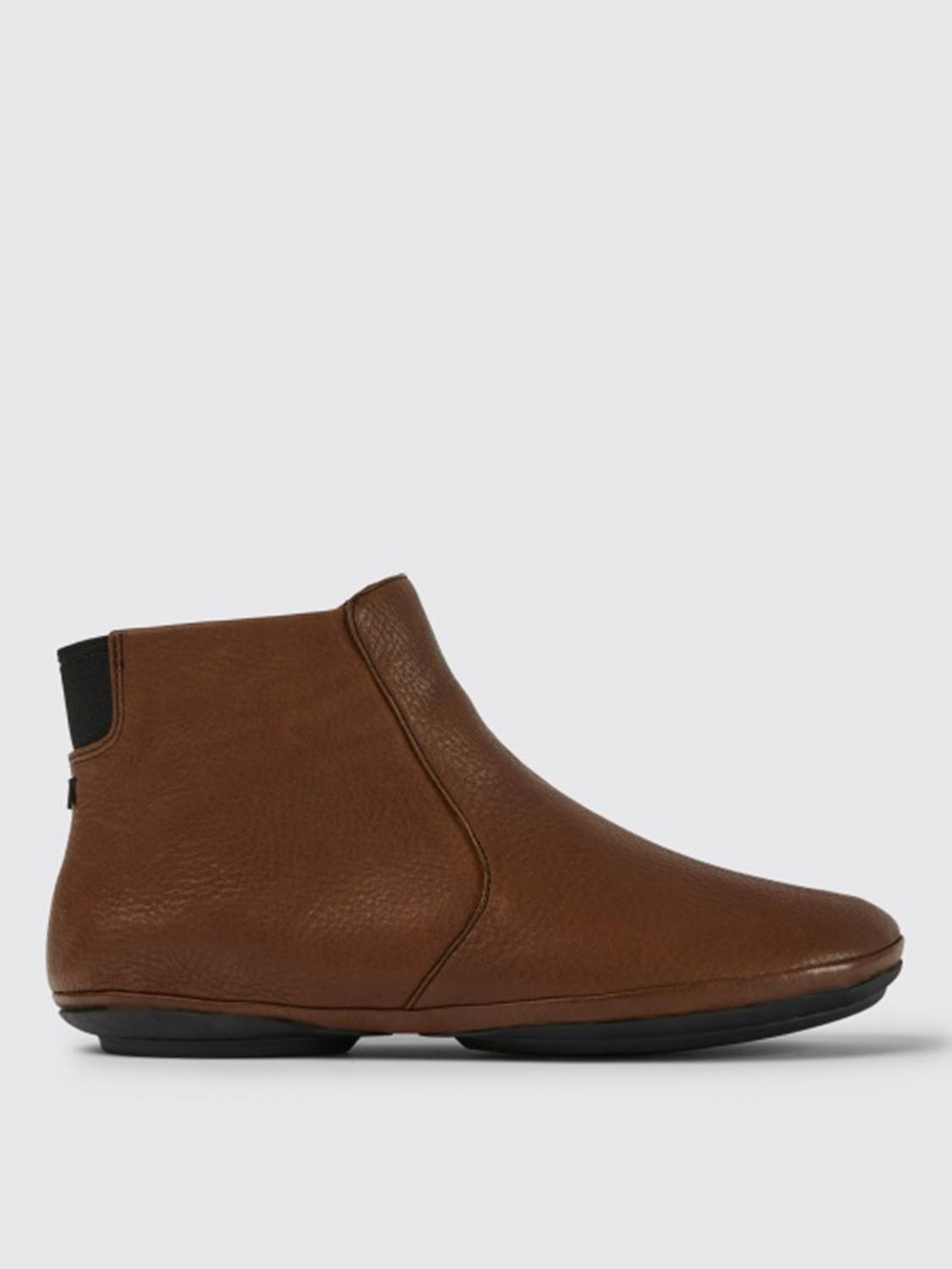 Camper Right Camper ankle boots in calfskin