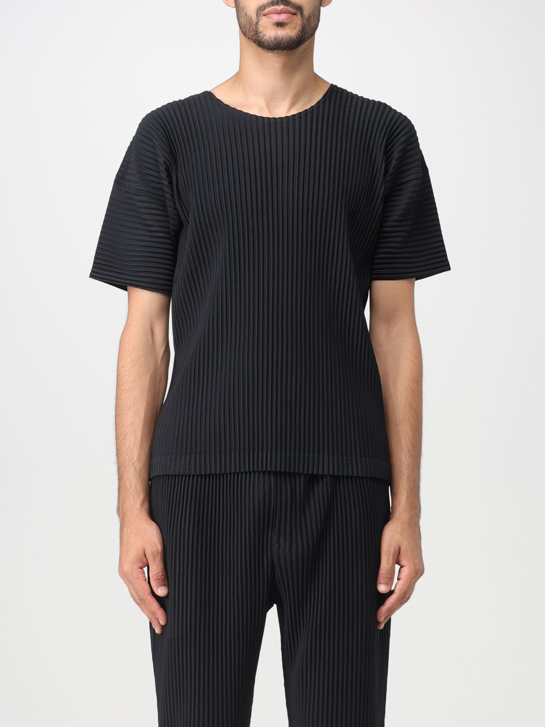 Issey Miyake T-Shirt ISSEY MIYAKE Men colour Black