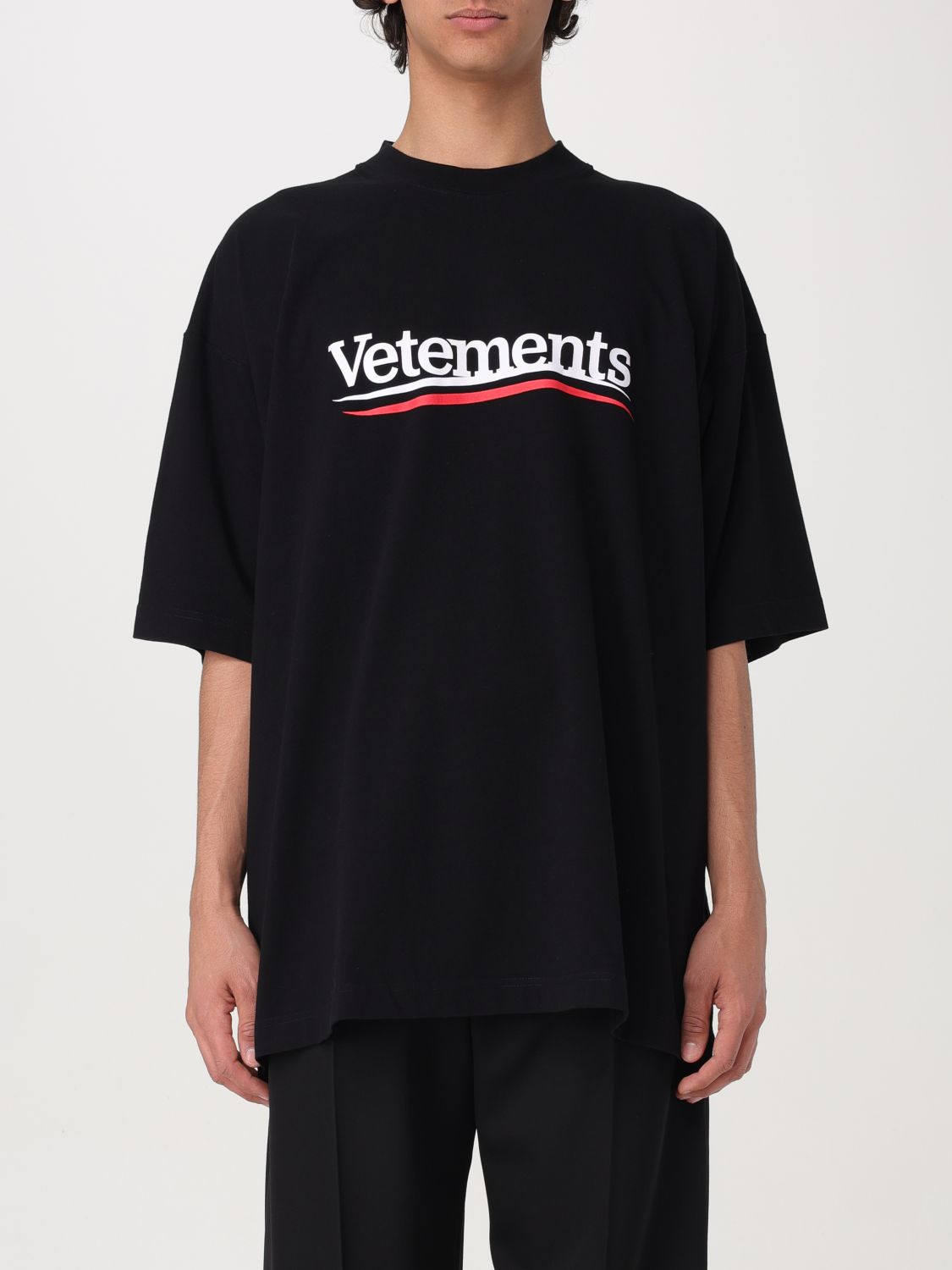 Vetements T-Shirt VETEMENTS Men colour Black