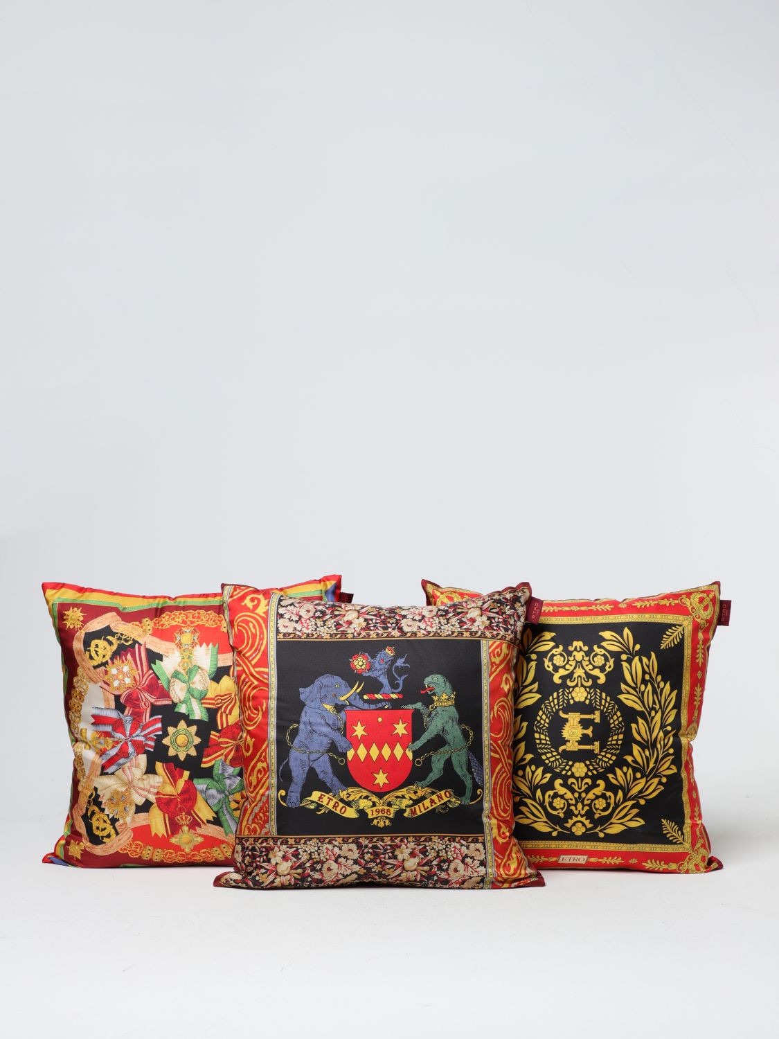 Etro Home Cushions ETRO HOME Lifestyle colour Red