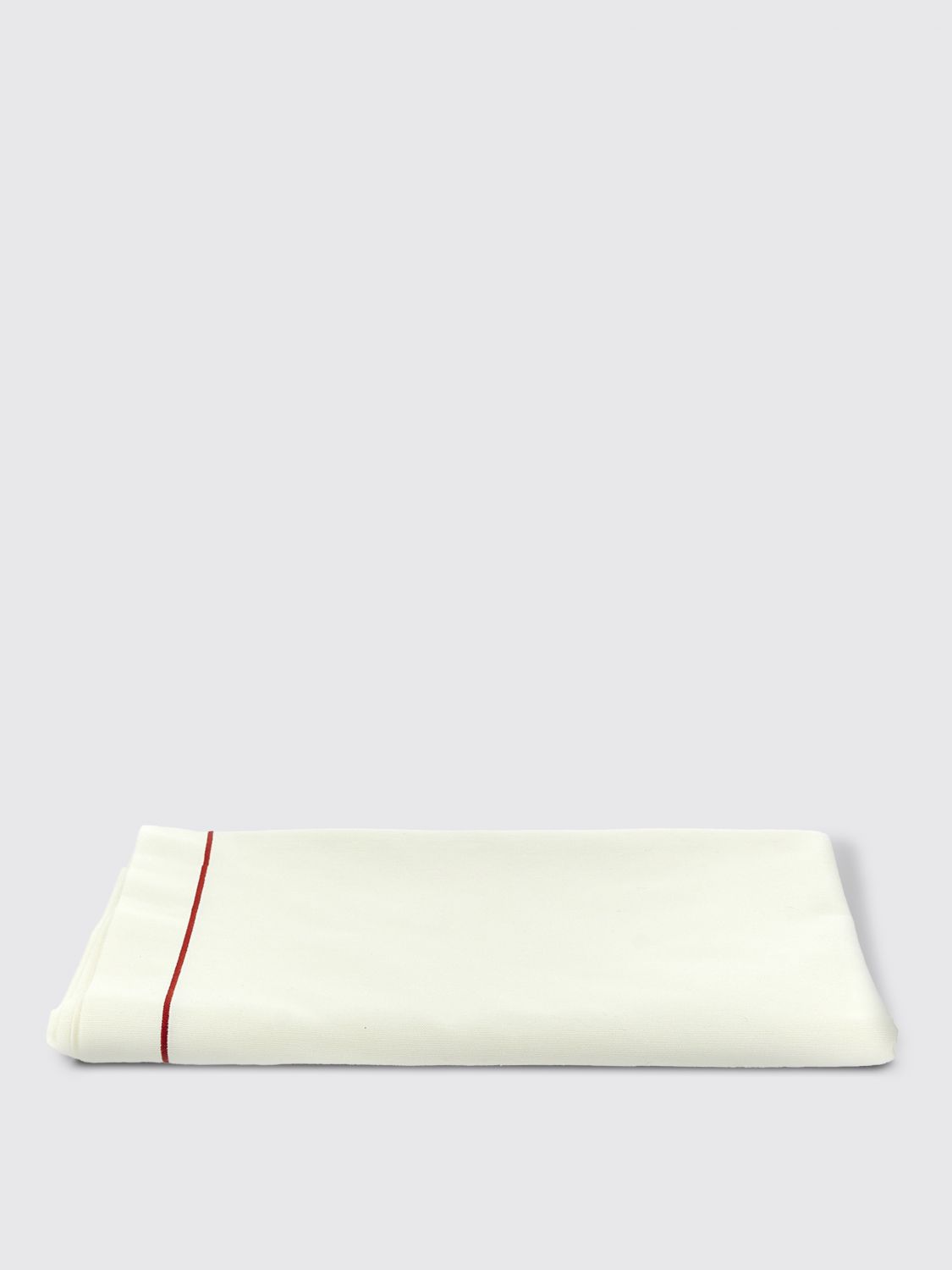  Table Linens LABARRI Lifestyle colour Red