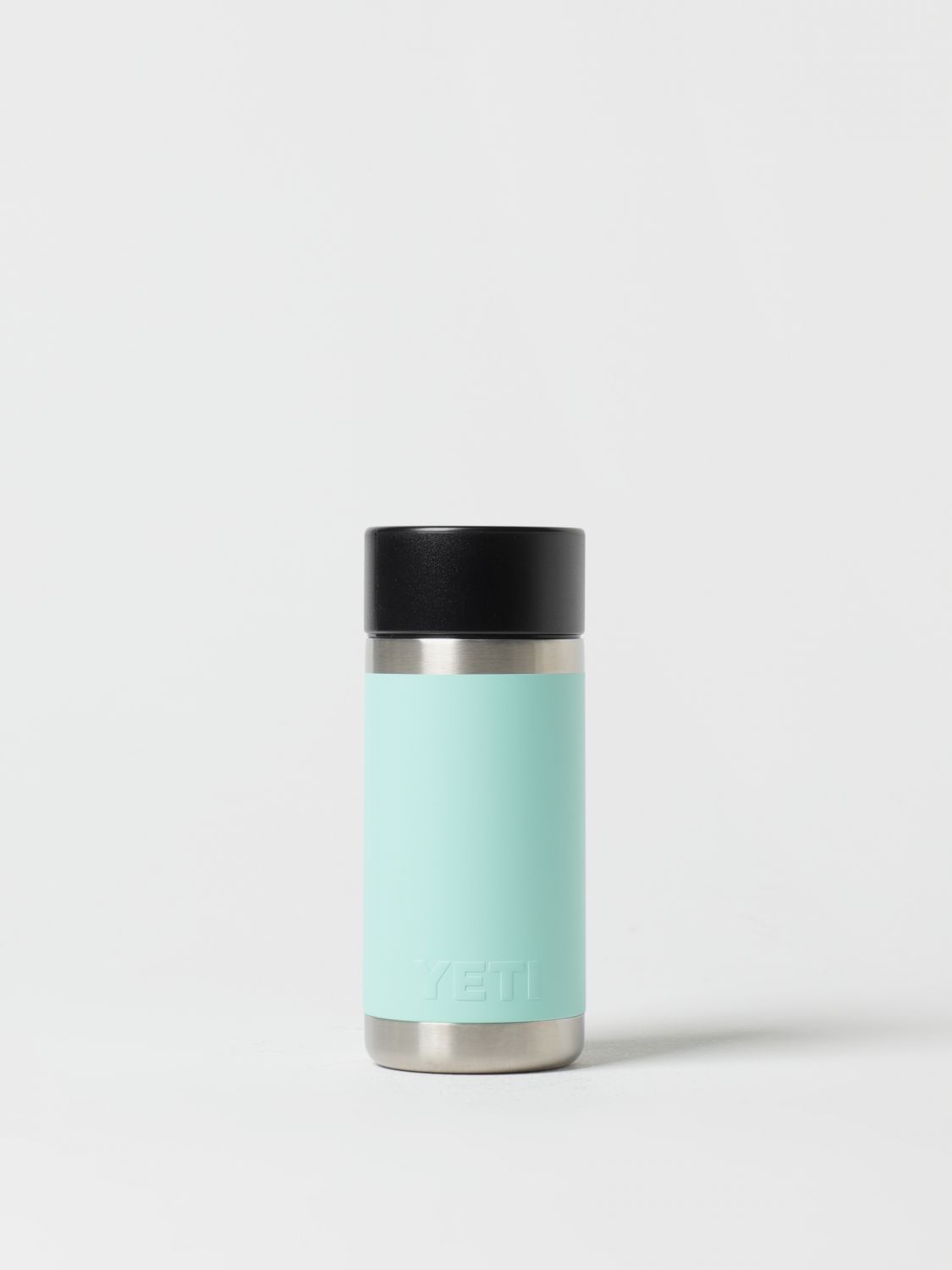  Bottles And Pitchers YETI Lifestyle colour Gnawed Blue