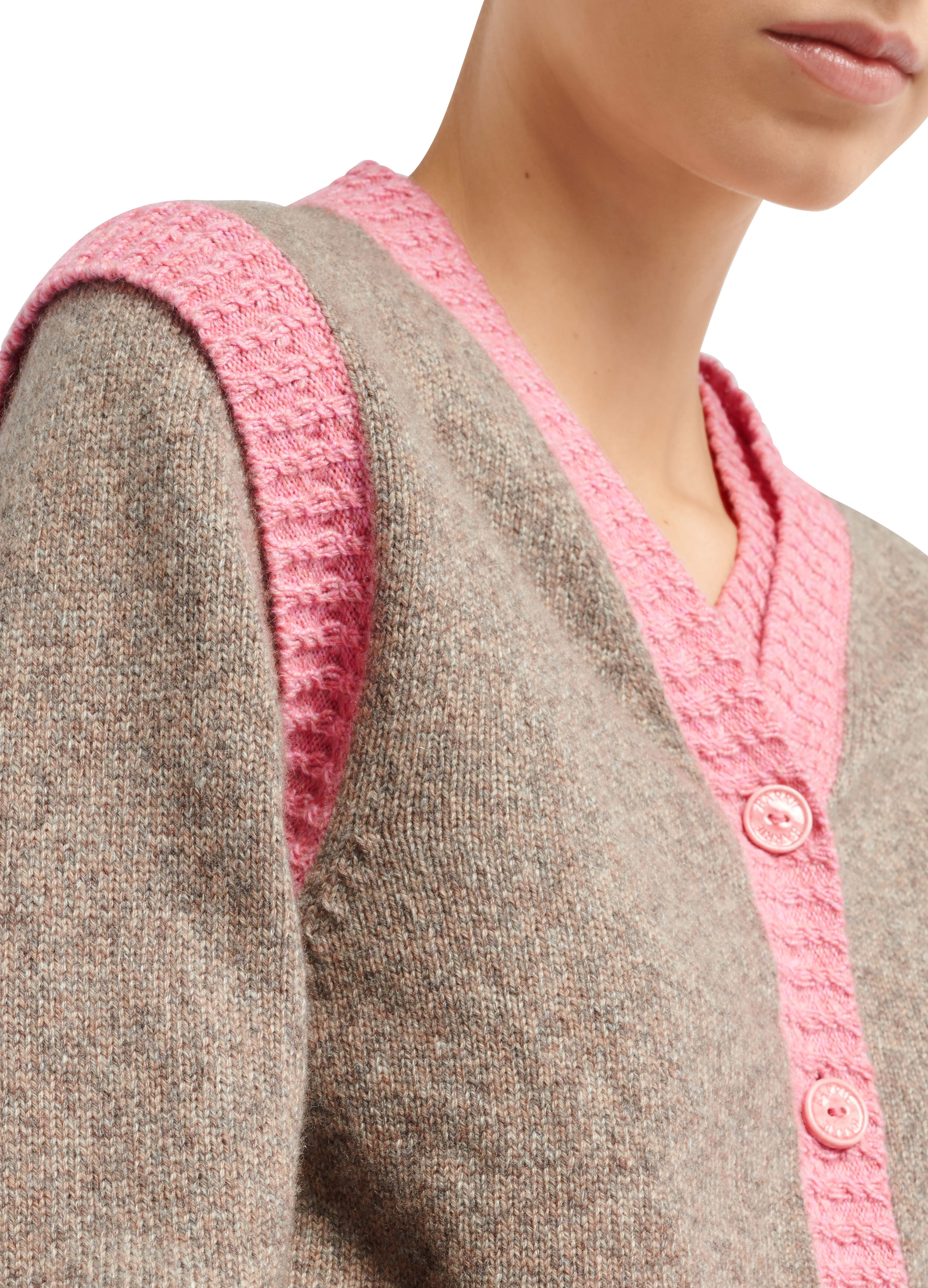 Barrie Sleeveless cashmere cardigan