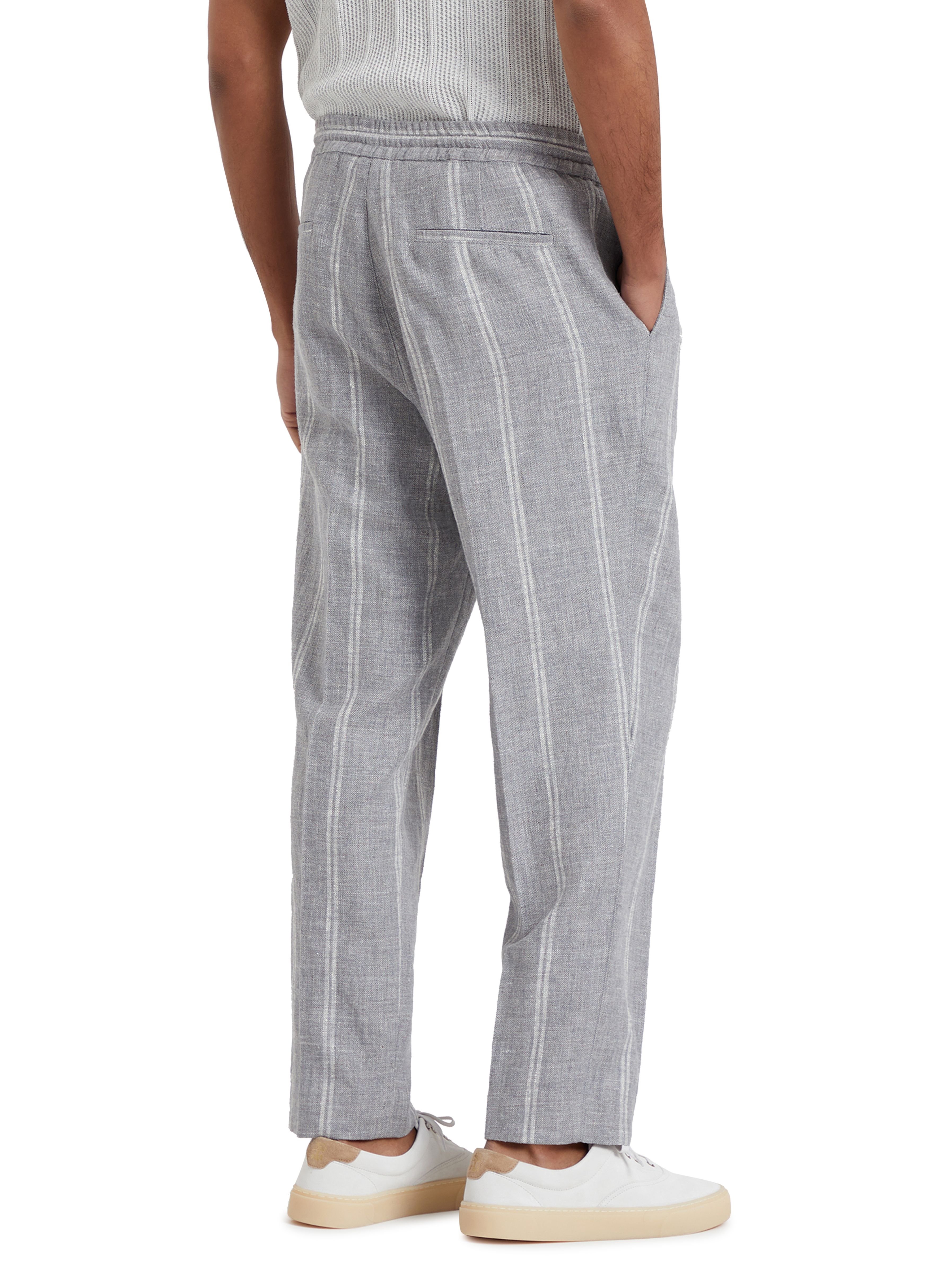 Brunello Cucinelli Leisure fit trousers with drawstring