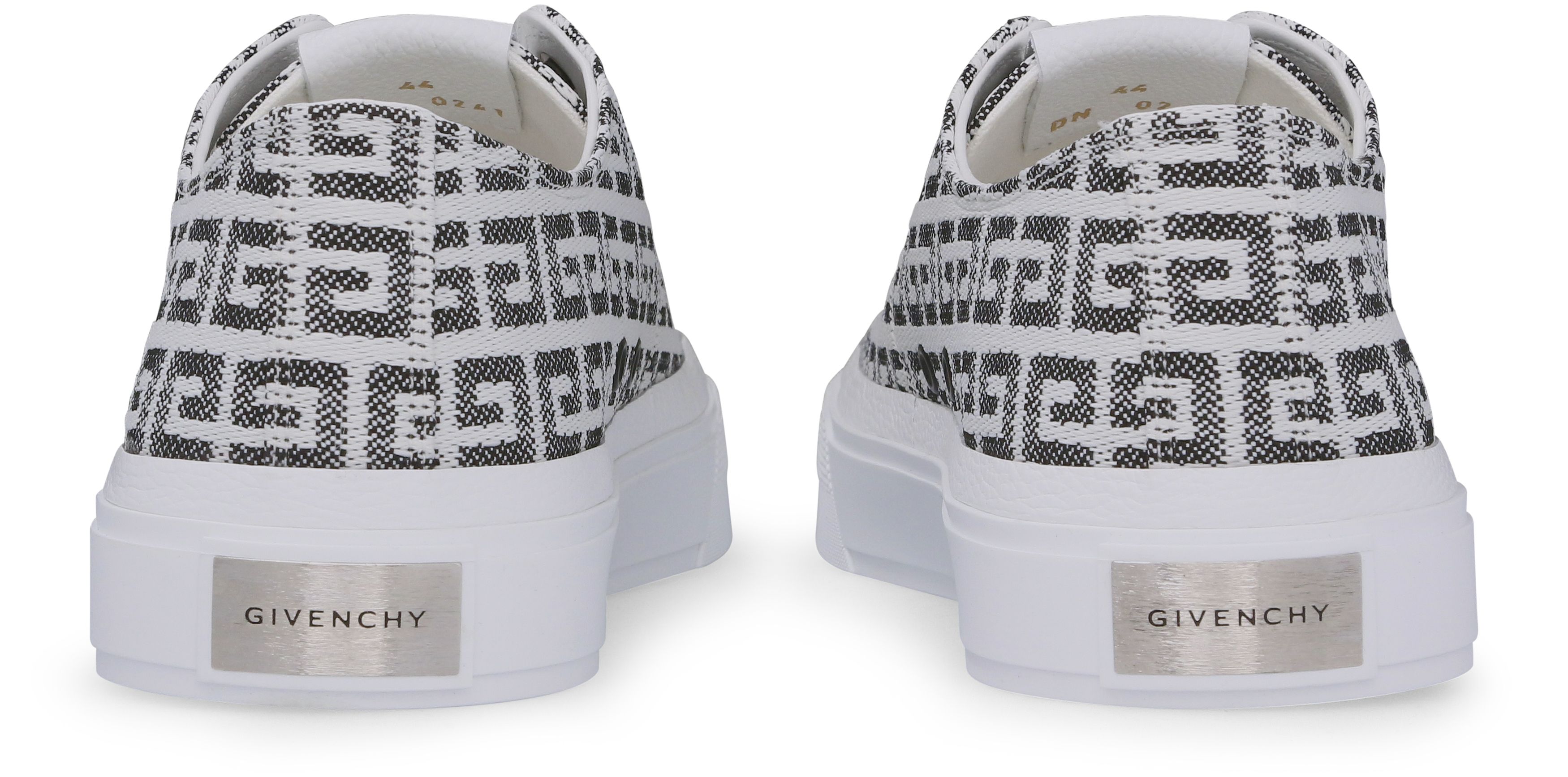 Givenchy Low top sneakers