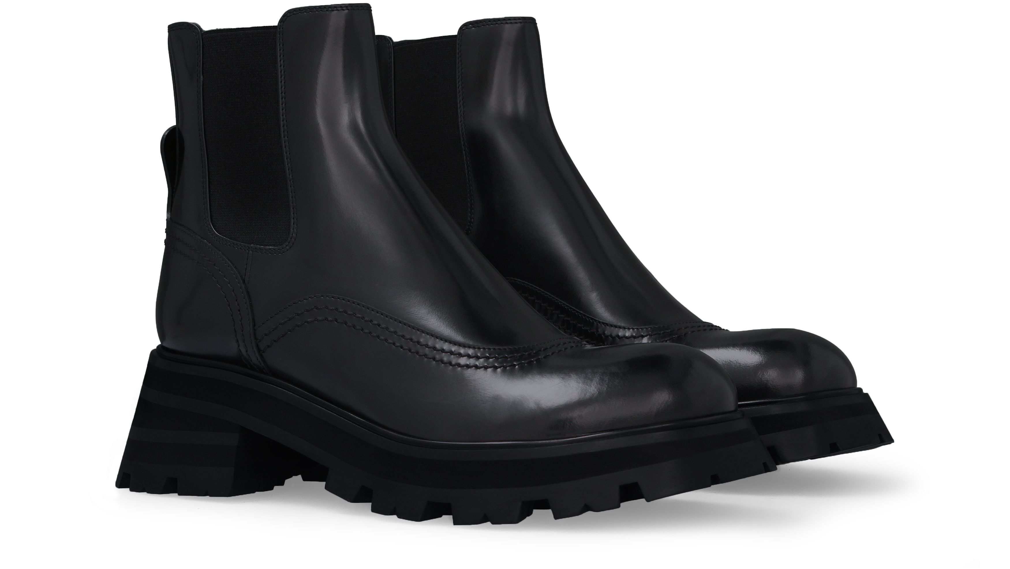 Alexander McQueen Chelsea boots