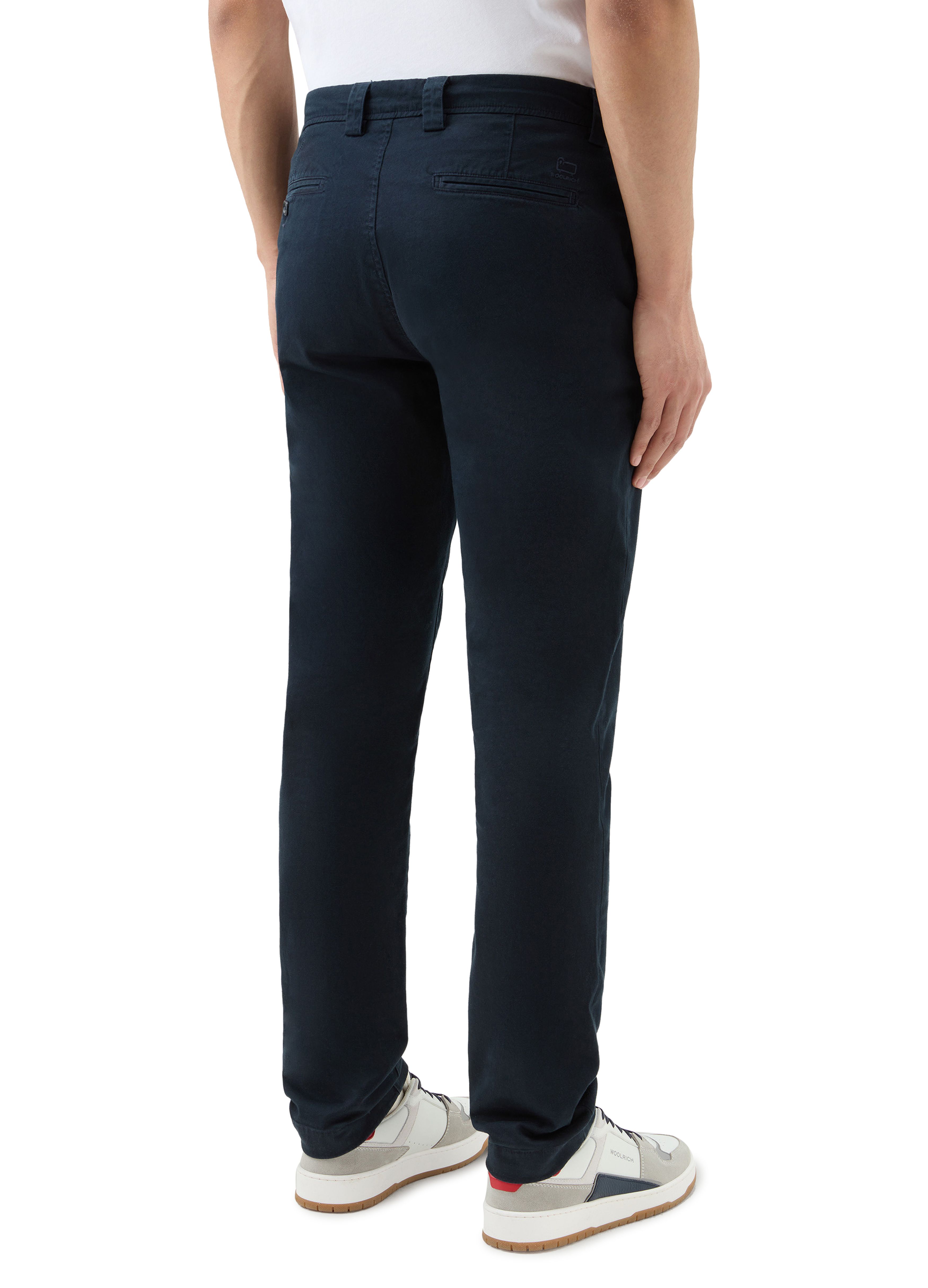 Woolrich Garment-dyed classic chino pant in stretch cotton