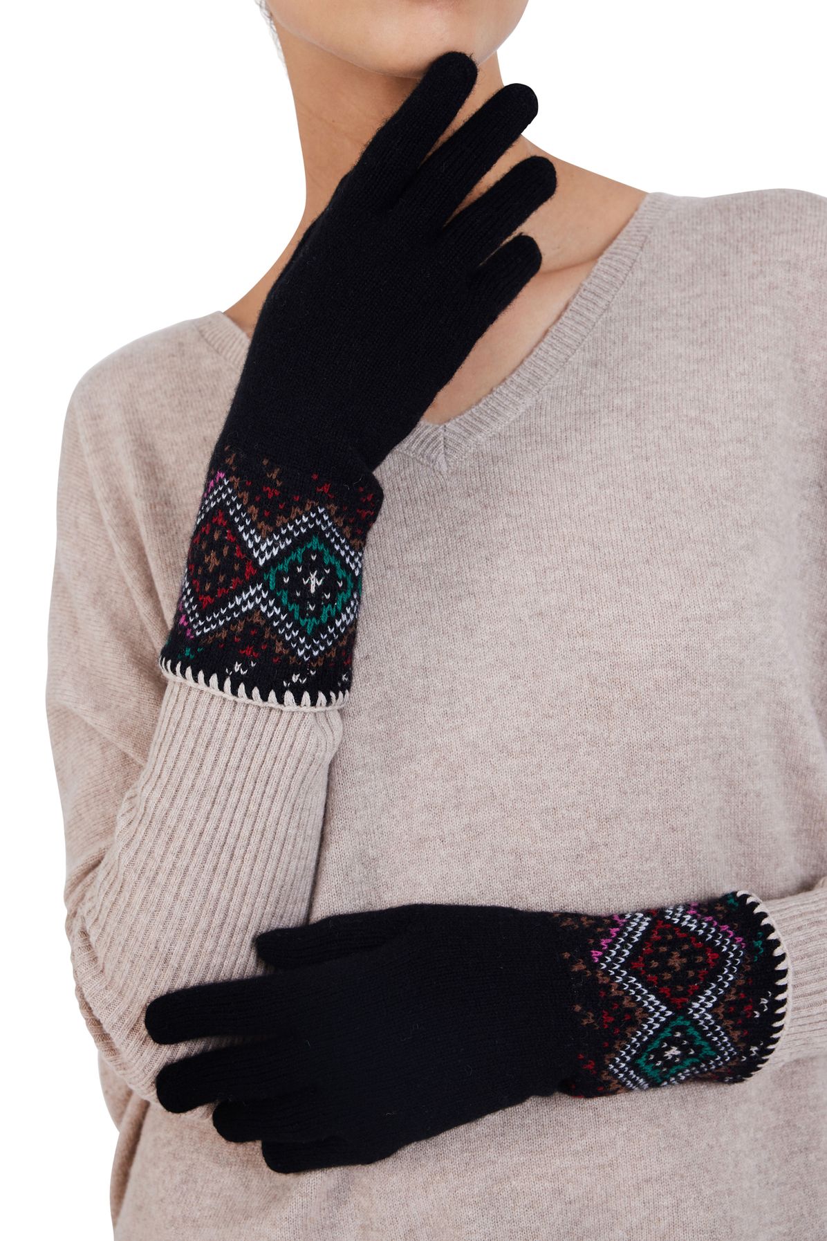  Daruda wool and cashmere gloves with Slavic pattern