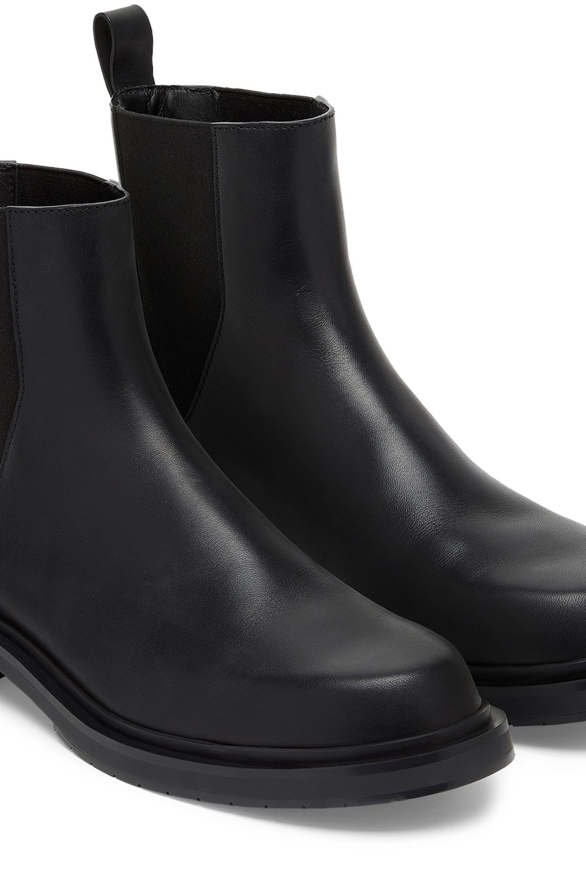 FENDI Fendi Frame Chelsea Boots