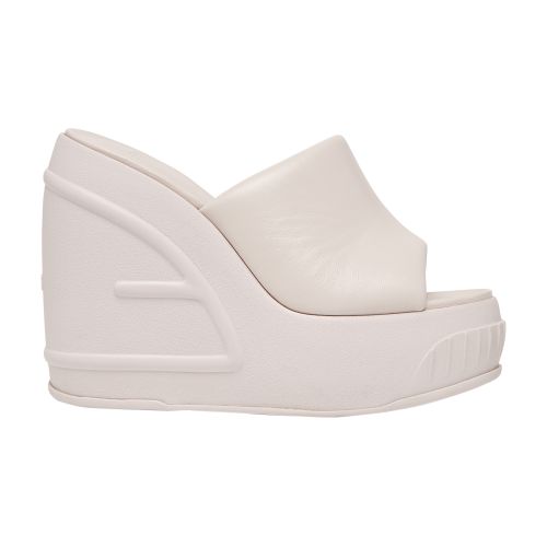 FENDI Platform slides