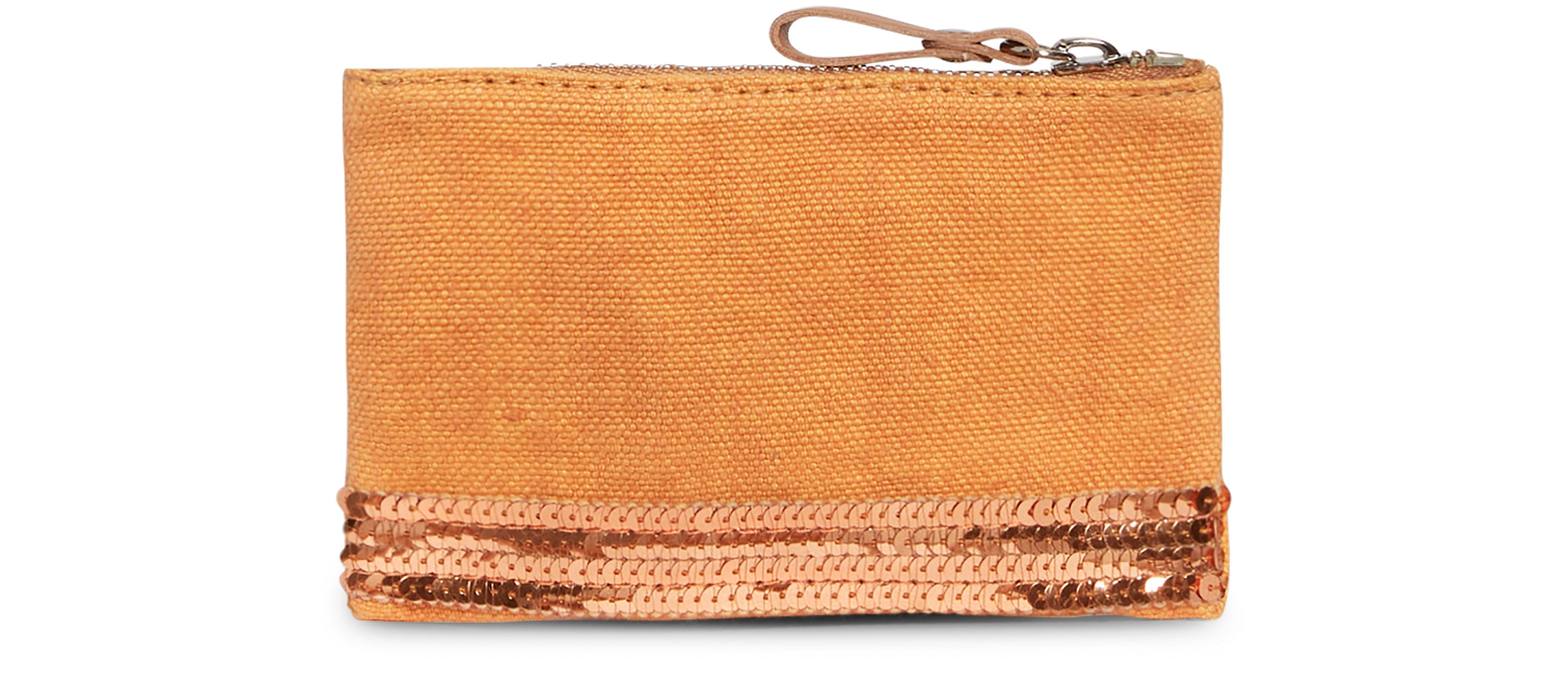  Zipped clutch